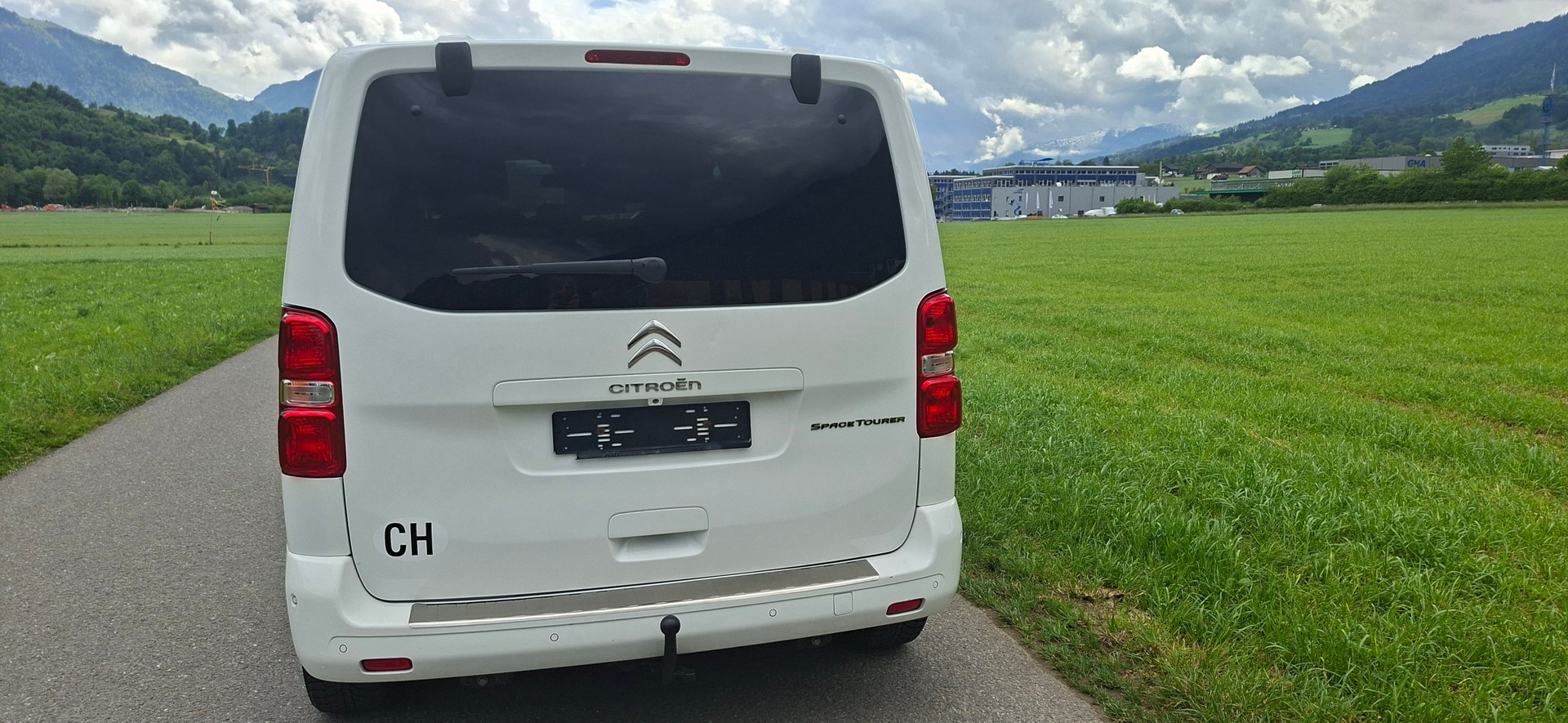 CITROEN Spacetourer 2.0 BlueHDi Business M EAT-image-2