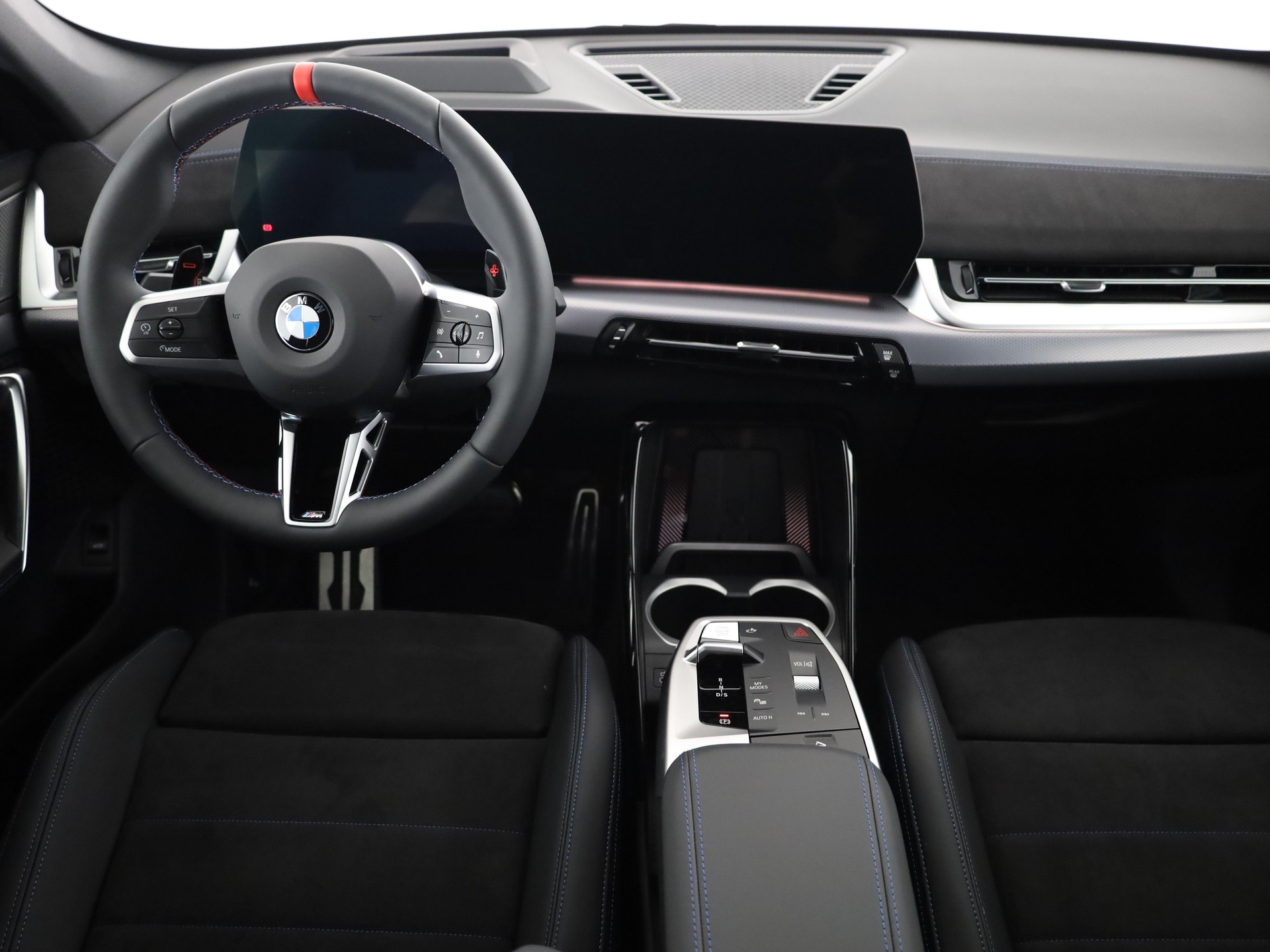 BMW X1 M35i-image-18