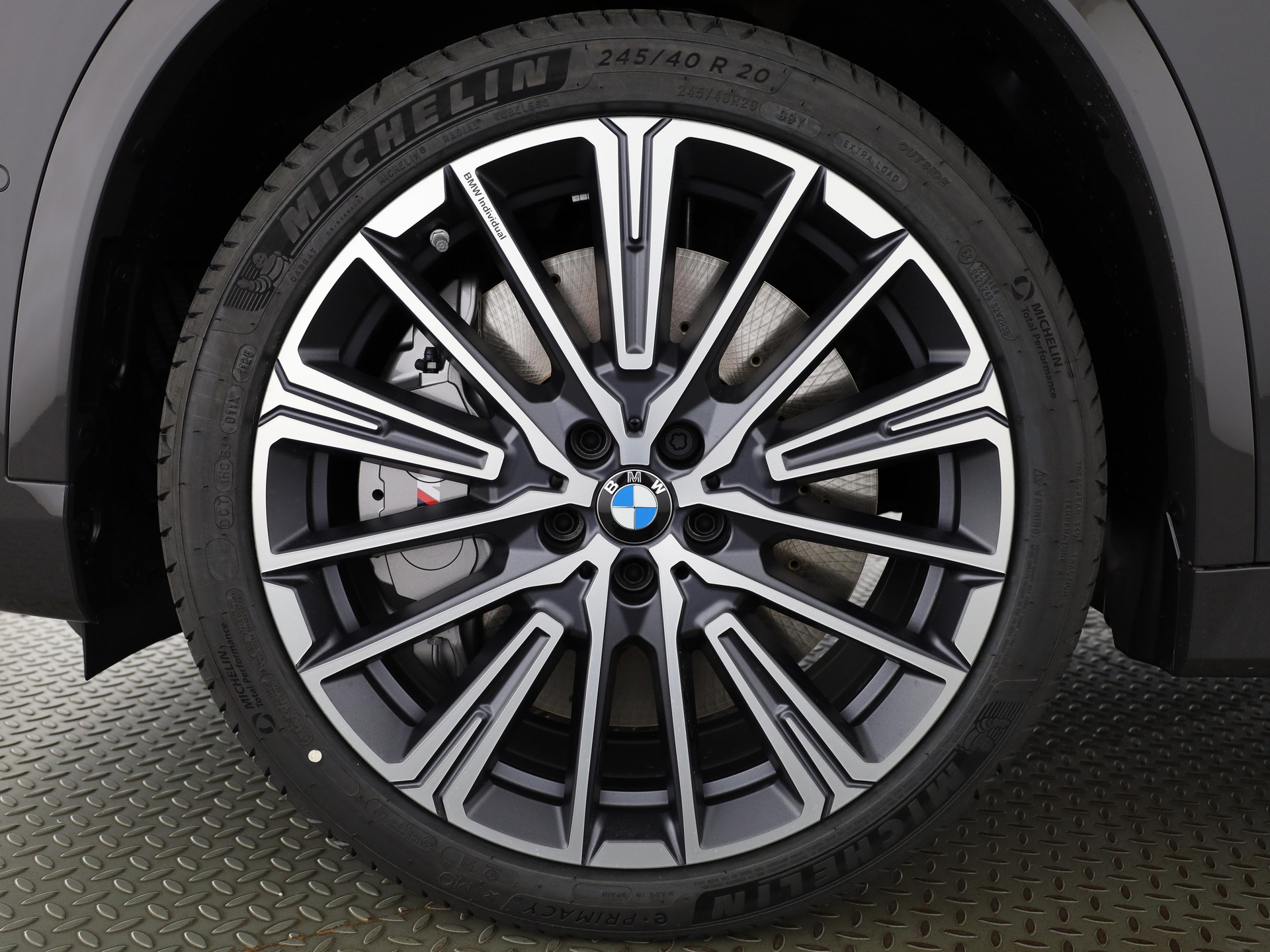 BMW X1 M35i-image-5