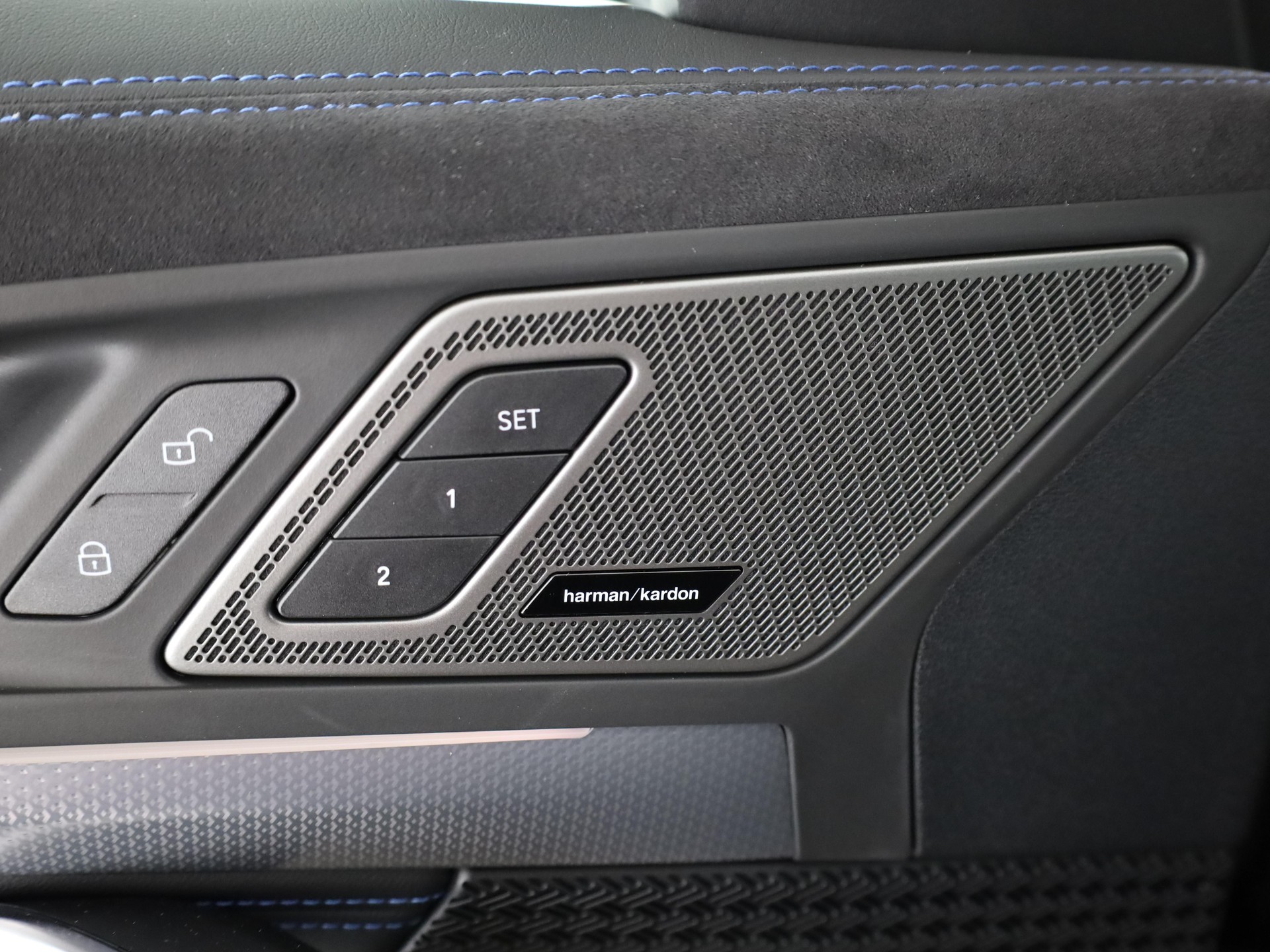 BMW X1 M35i-image-12