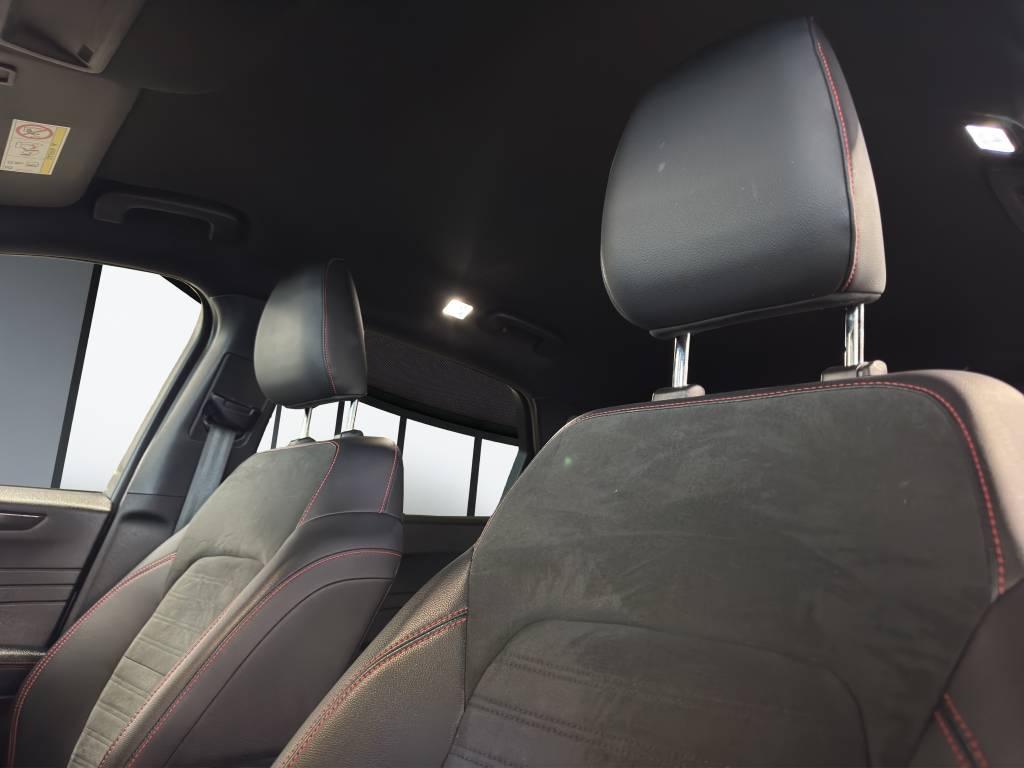 FORD Kuga 2.5 FHEV ST-Line X 4WD-image-9