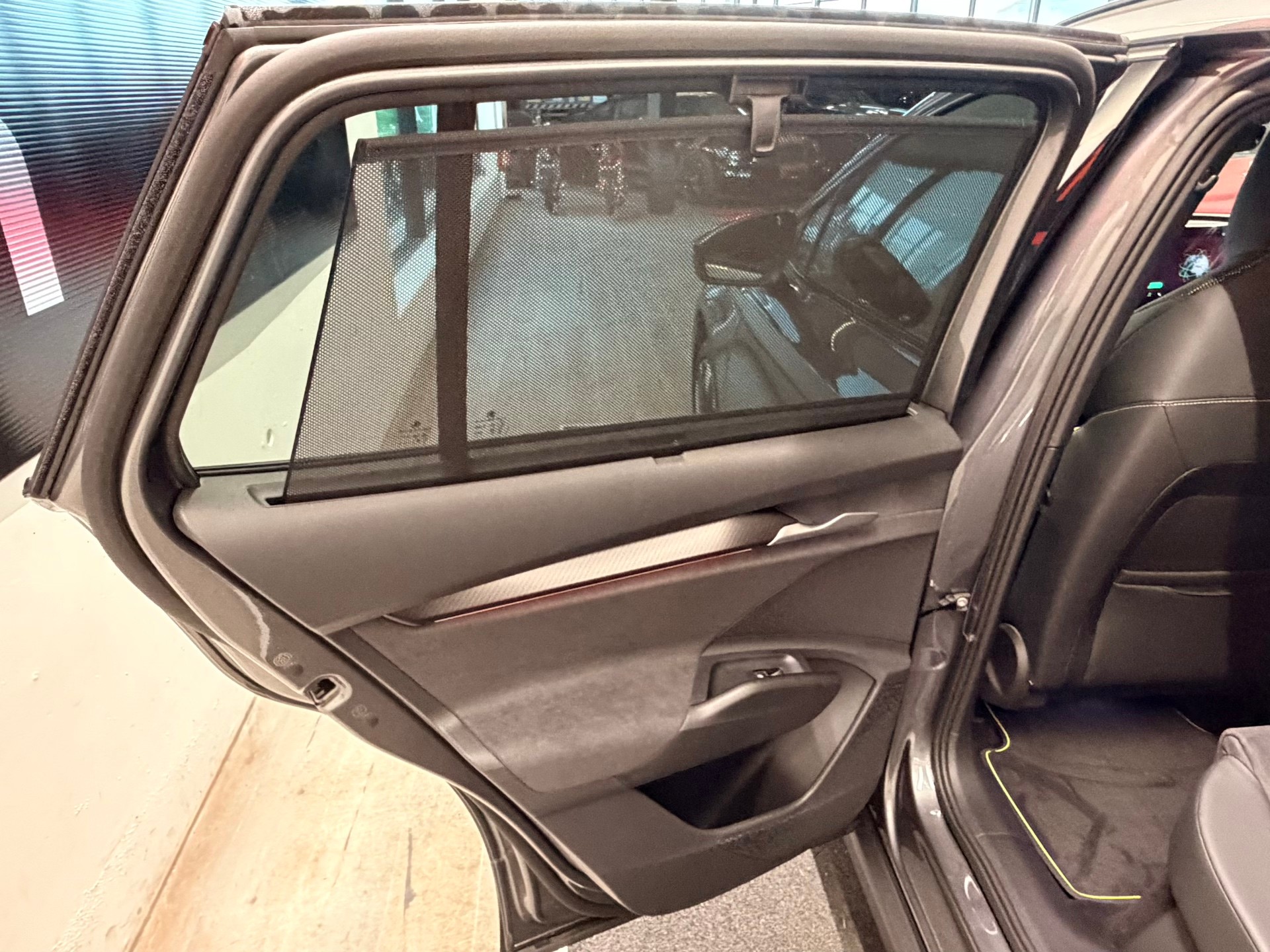 SKODA Elroq RS 4x4-image-17