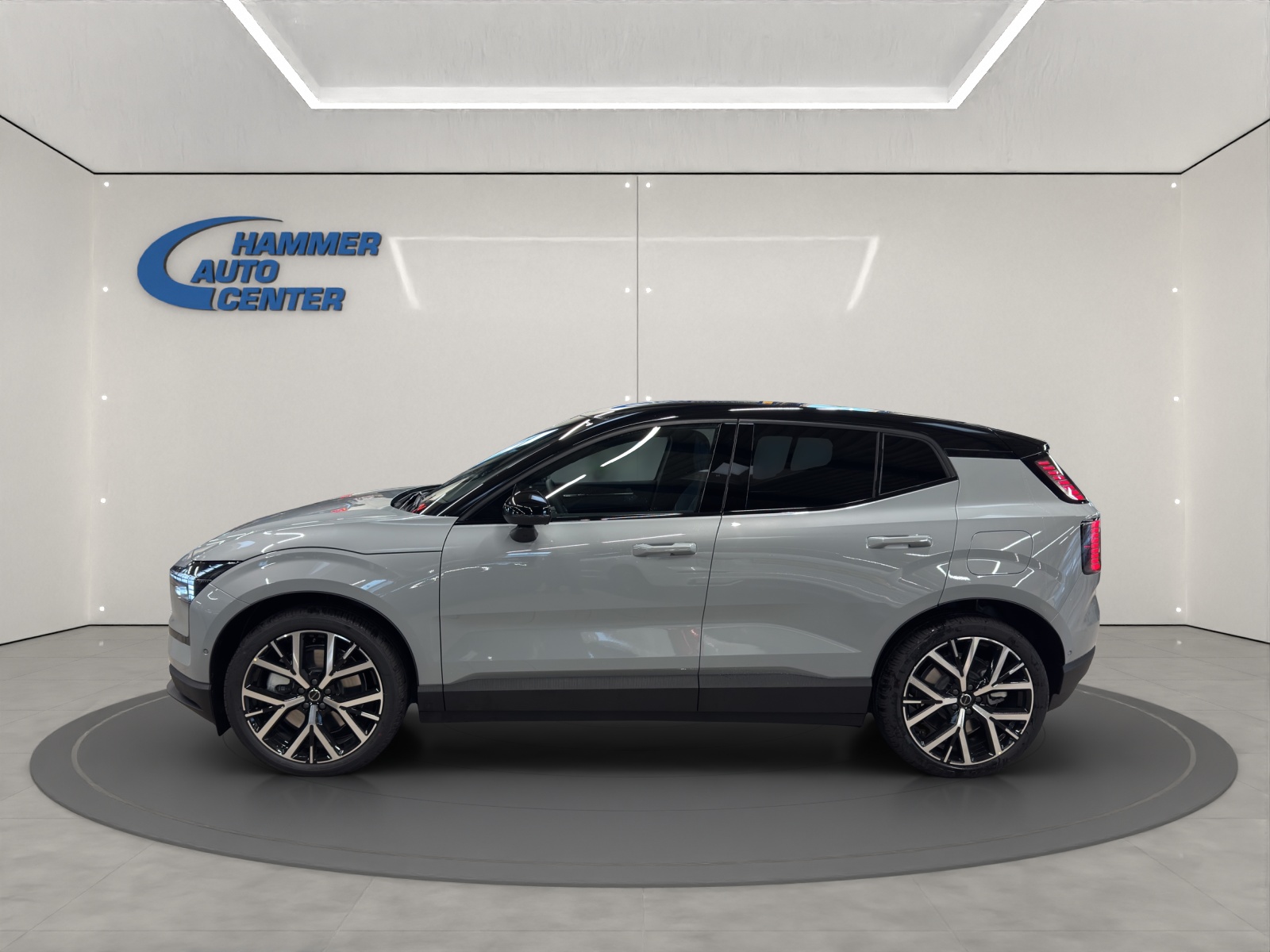 VOLVO EX30 E60 Twin Ultra Performance AWD-image-1