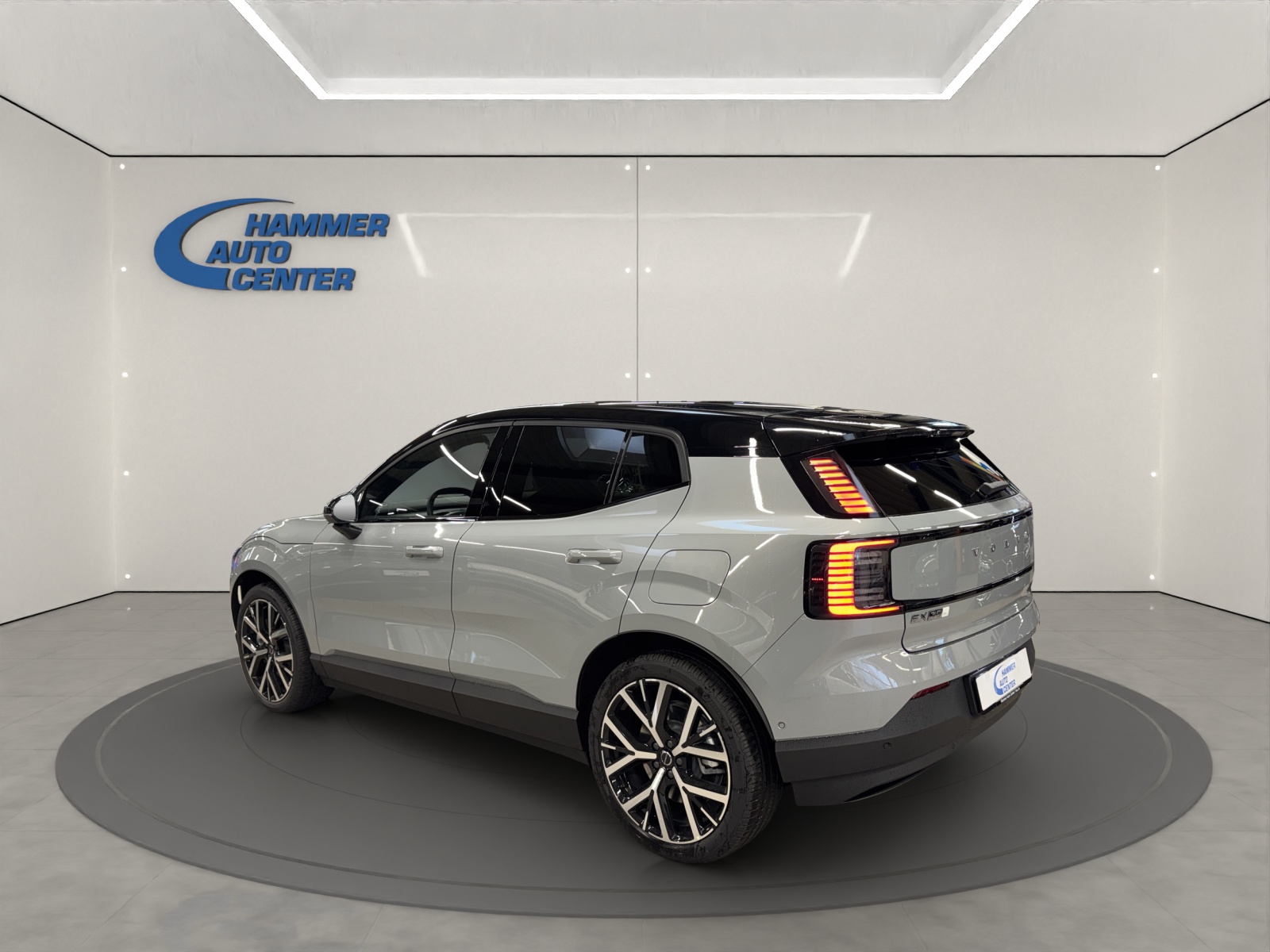 VOLVO EX30 E60 Twin Ultra Performance AWD-image-2