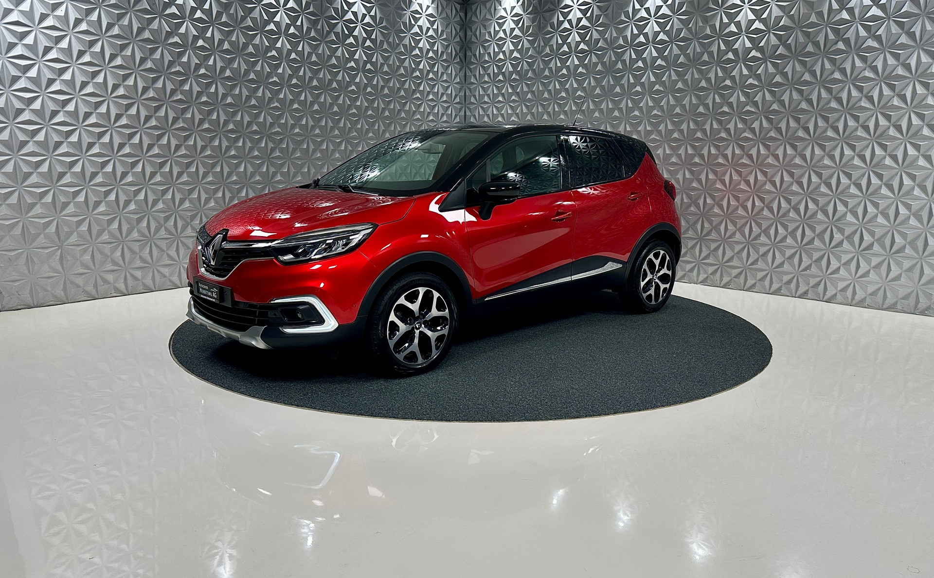 RENAULT Captur 1.2 T 16V Editione One EDC-image-0