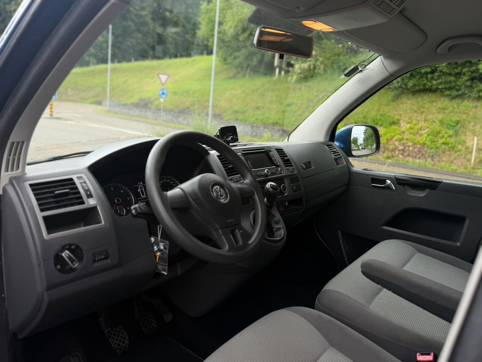 VW T5 Caravelle Comfortline 2.0 TDI CR 4Motion-image-6