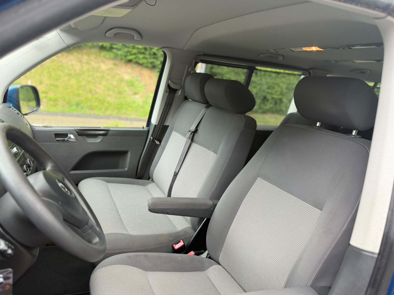 VW T5 Caravelle Comfortline 2.0 TDI CR 4Motion-image-8