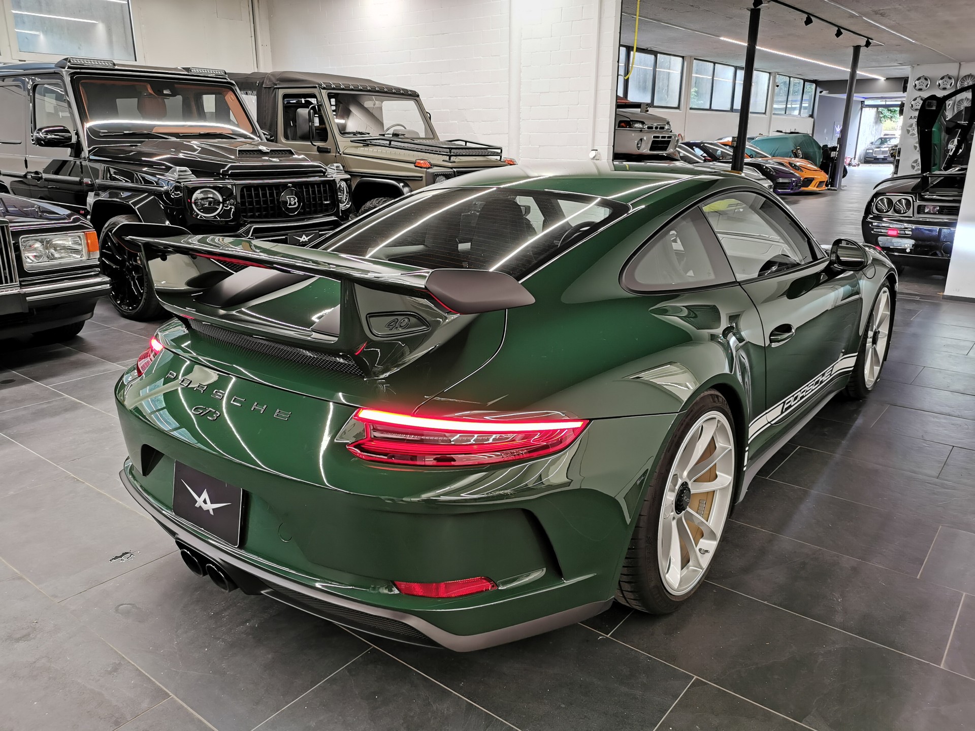 PORSCHE 911 GT3 991.2 TOURING PCCB HANDSCHALTER OHNE OPF PTS IRISH GREEN UNIKAT CH-AUTO EXCLUSIVE PERFEKT KEINE RENNSTRECKE LEDER ETC.-image-10