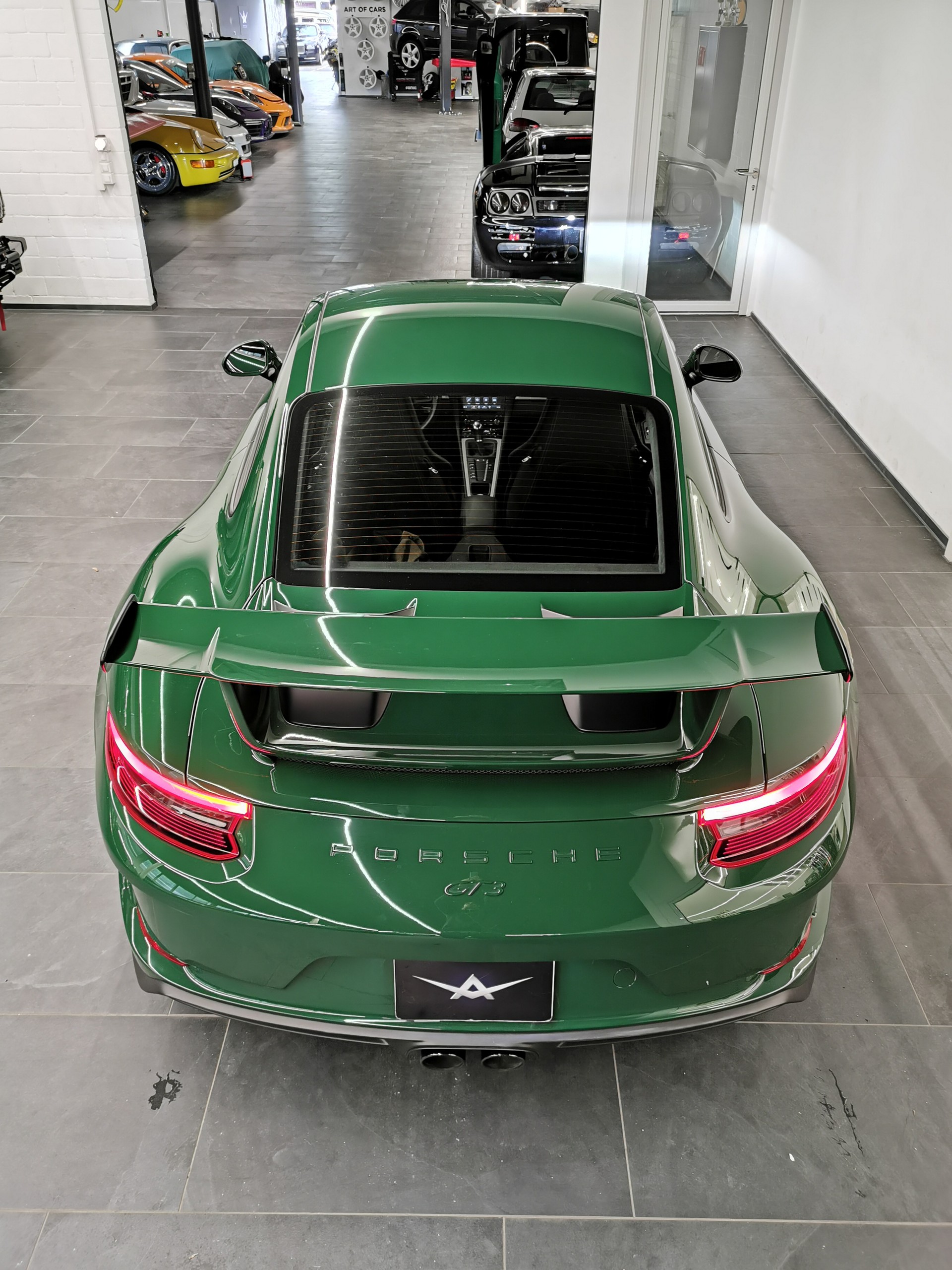 PORSCHE 911 GT3 991.2 TOURING PCCB HANDSCHALTER OHNE OPF PTS IRISH GREEN UNIKAT CH-AUTO EXCLUSIVE PERFEKT KEINE RENNSTRECKE LEDER ETC.-image-13
