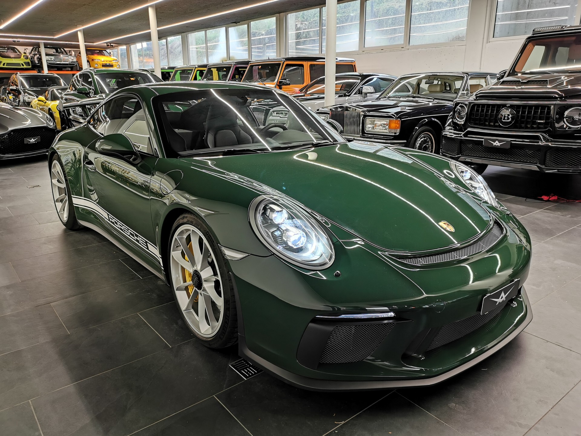 PORSCHE 911 GT3 991.2 TOURING PCCB HANDSCHALTER OHNE OPF PTS IRISH GREEN UNIKAT CH-AUTO EXCLUSIVE PERFEKT KEINE RENNSTRECKE LEDER ETC.-image-12