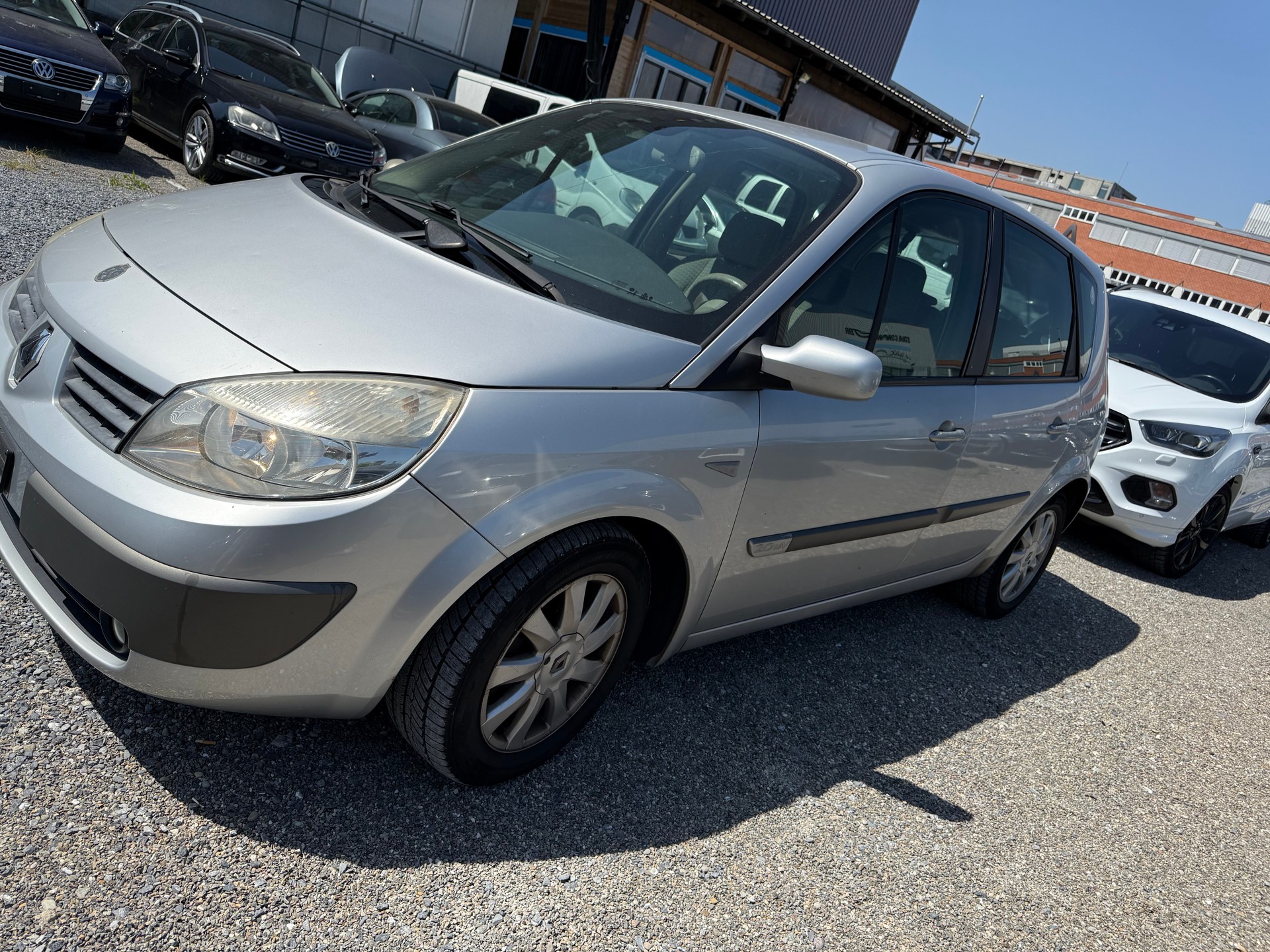 RENAULT Scénic 2.0 16V Expression-image-2