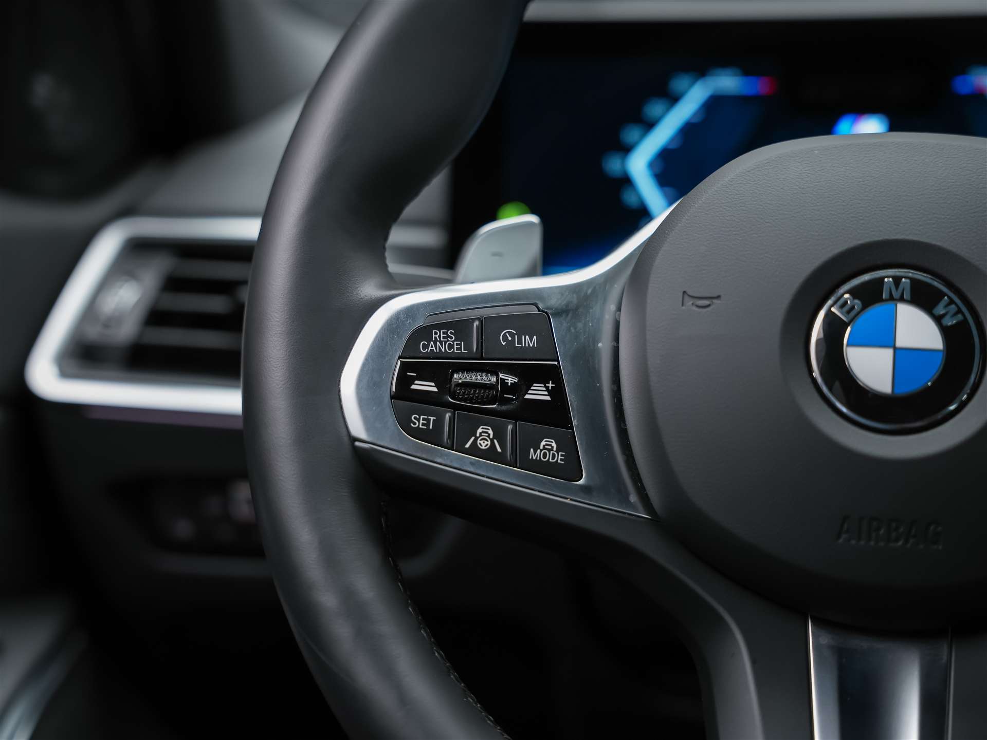 BMW 320d xDrive 48V Steptronic M Sport *Werksgarantie*Harman/Kardon*Abstandsregler*Head Up*-image-27