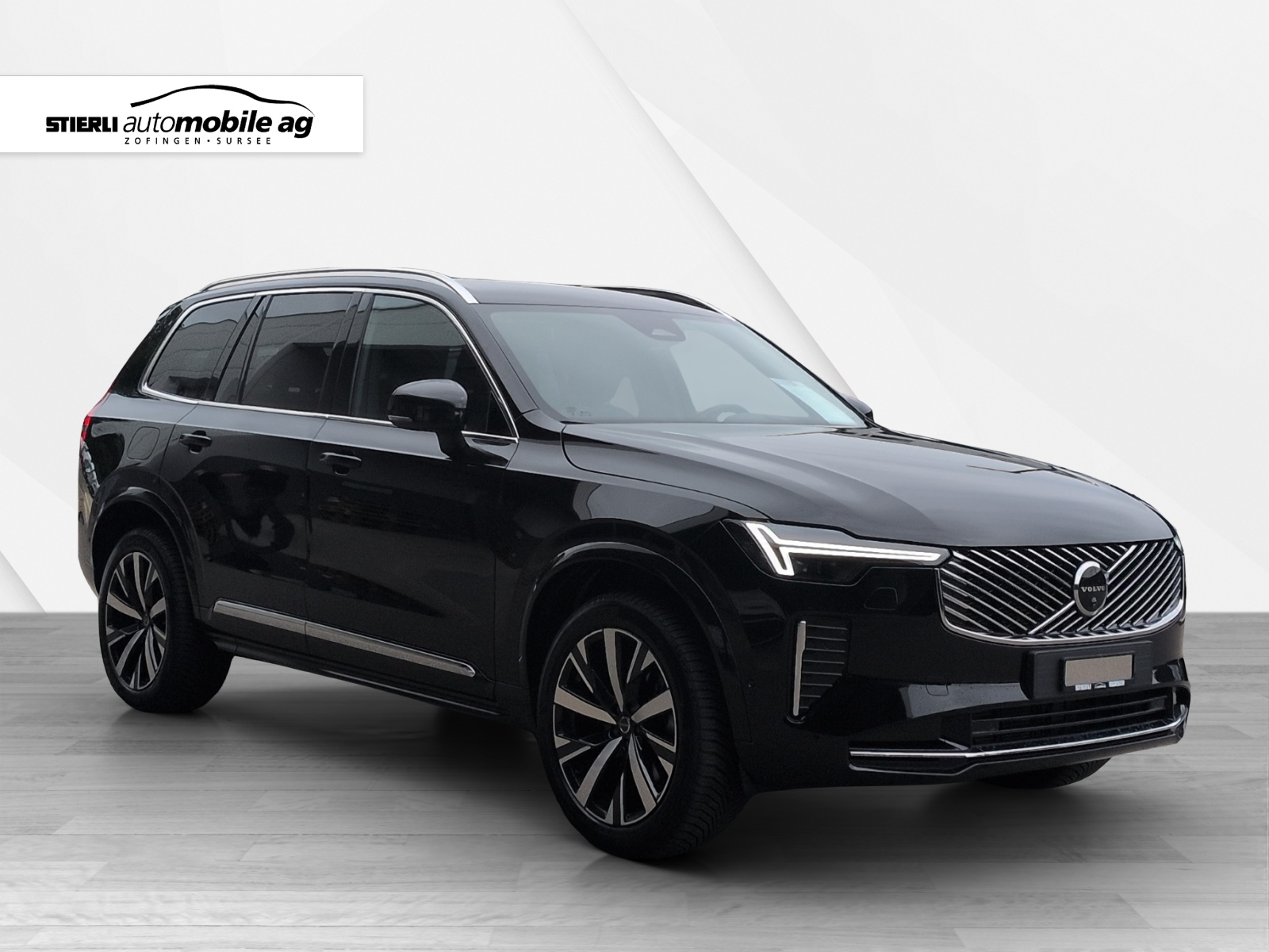 VOLVO XC90 2.0 B5 MH Plus Bright AWD-showroom-element-2