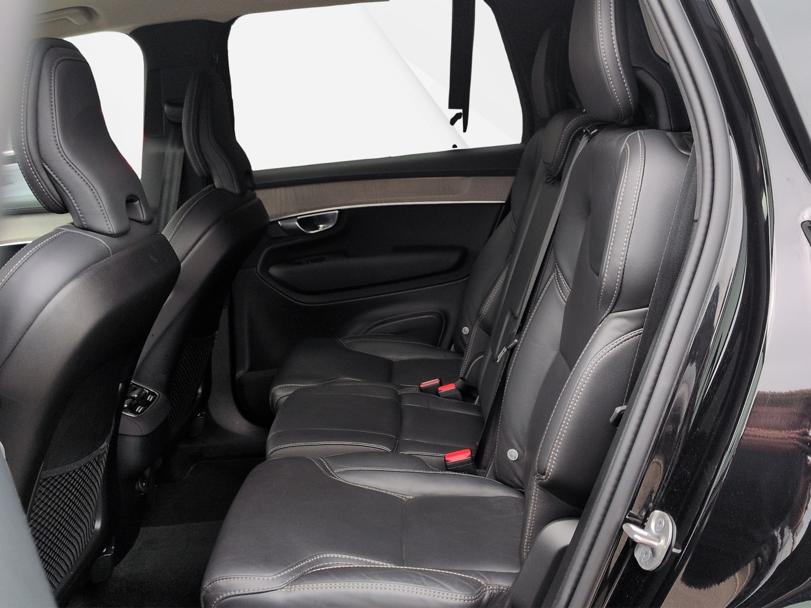 VOLVO XC90 2.0 B5 MH Plus Bright AWD-image-13