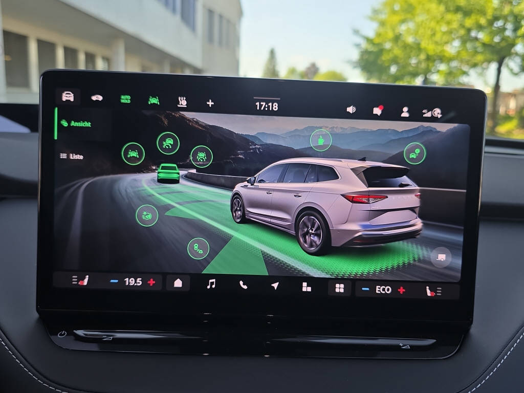 SKODA Enyaq IV 85x SportLine 4x4 MAXX-image-22