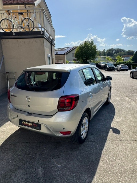 DACIA Sandero TCe 90 Lauréate Automatic-image-4