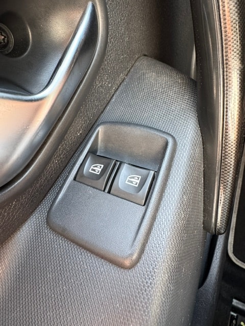 DACIA Sandero TCe 90 Lauréate Automatic-image-19