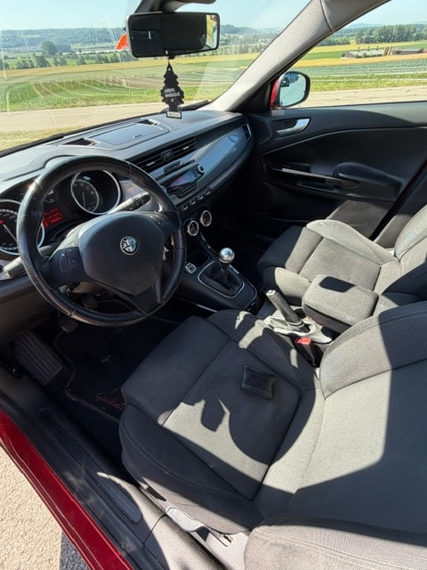 ALFA ROMEO Giulietta 1.4 MultiAir Distinctive-image-12