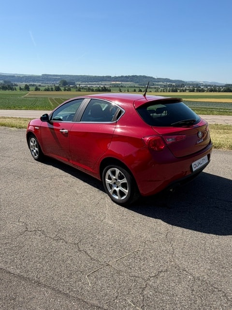 ALFA ROMEO Giulietta 1.4 MultiAir Distinctive-image-4