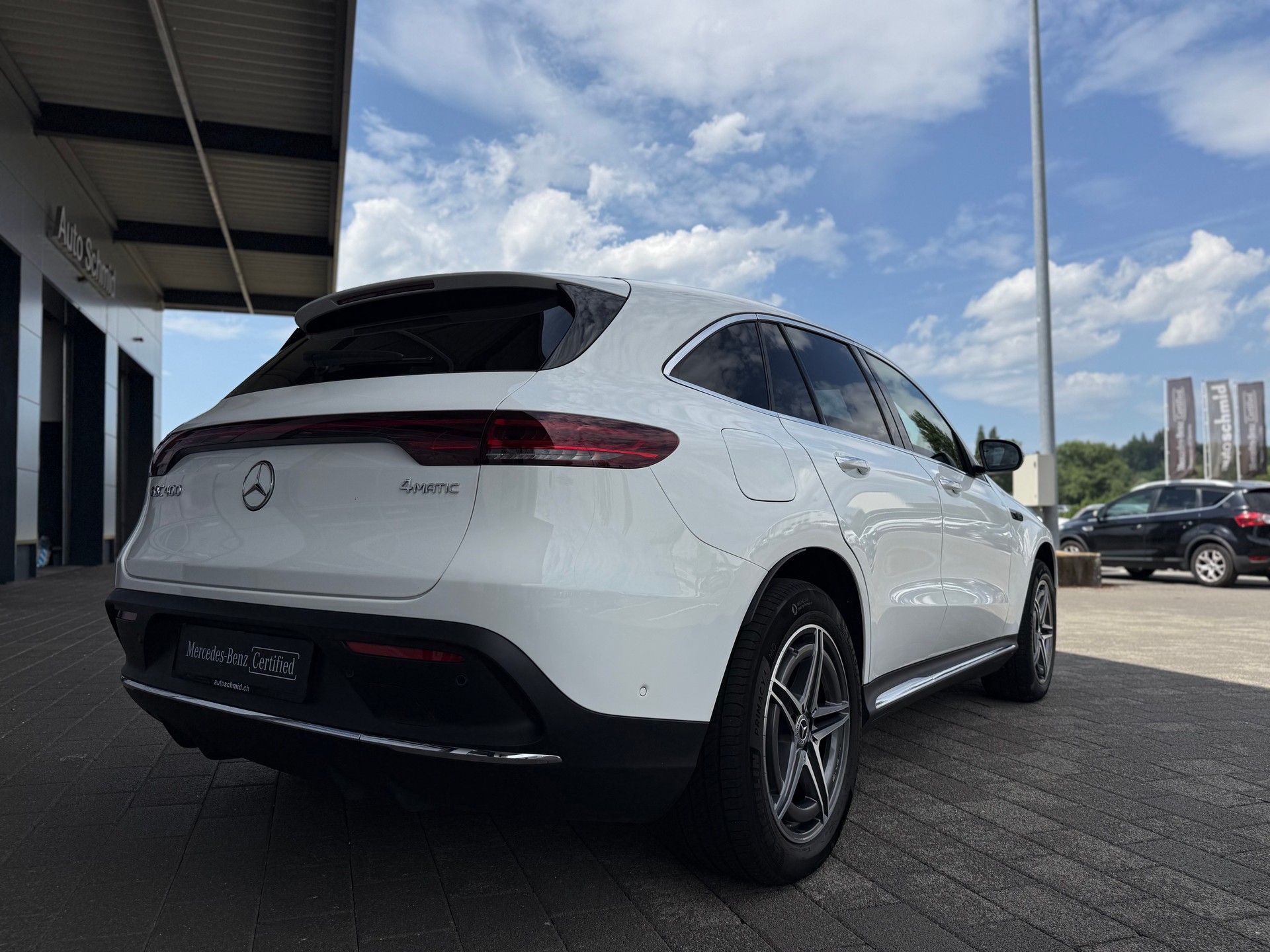 MERCEDES-BENZ EQC 400 AMG Line 4Matic-image-1