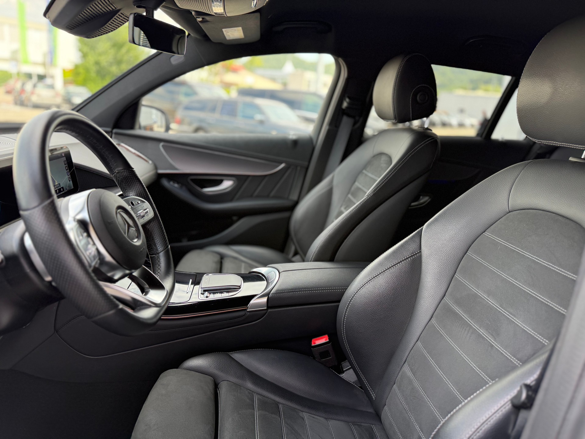 MERCEDES-BENZ EQC 400 AMG Line 4Matic-image-5