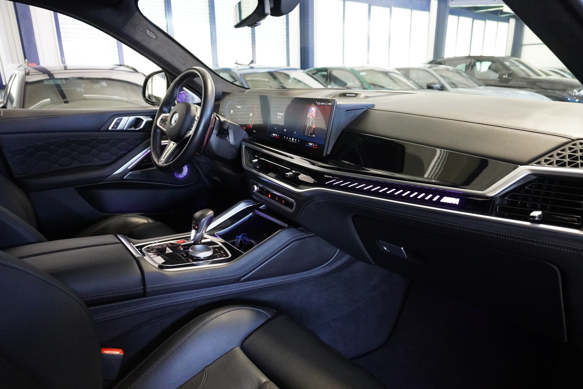 BMW X6M Steptronic M Competition // WERKSGARANTIE BIS 07.2028 // MASSAGE SITZE // BOWERS & WILKINS //-image-15