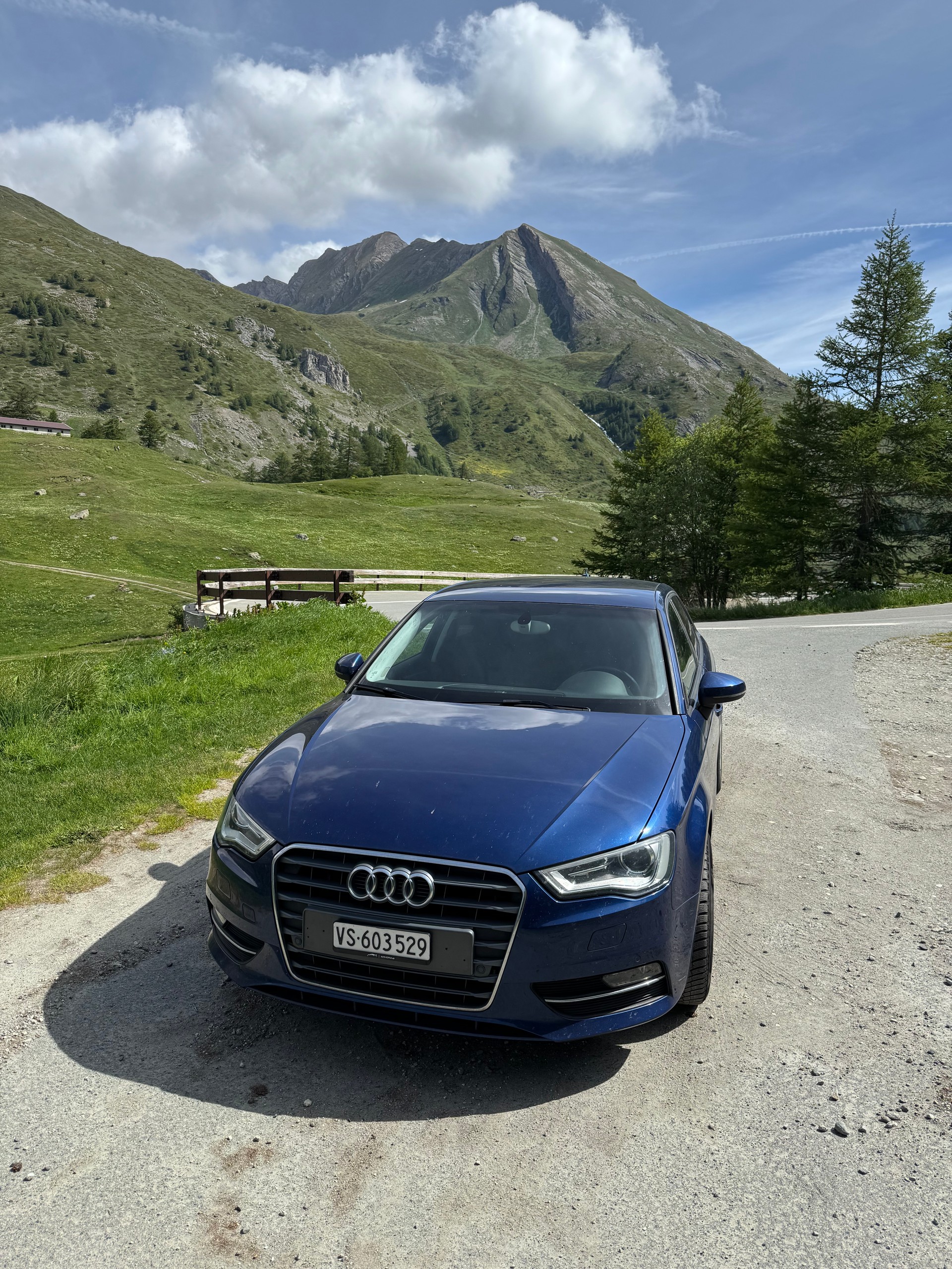 AUDI Audi A3 Sportback-image-0