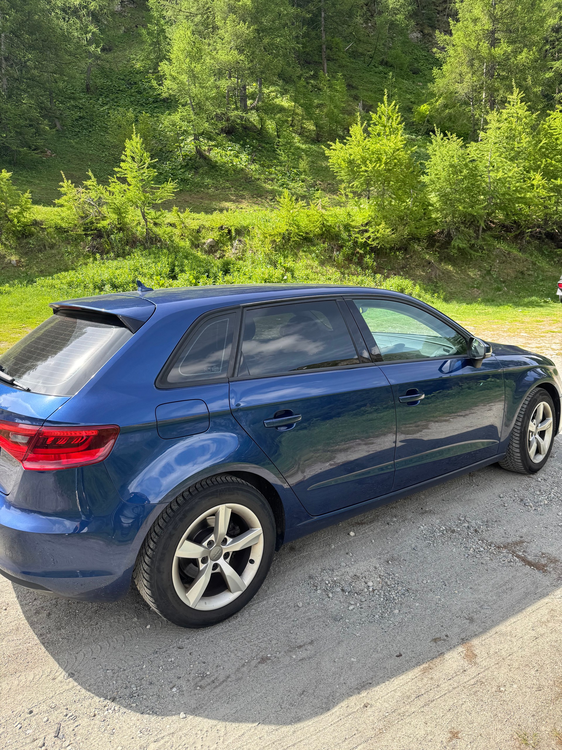 AUDI Audi A3 Sportback-image-1