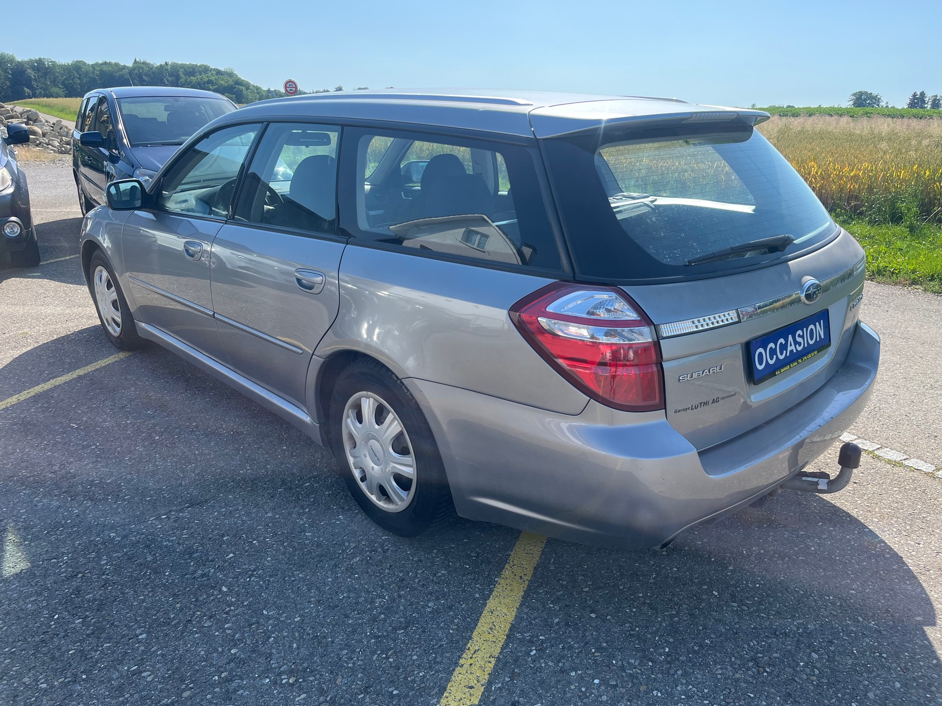 SUBARU Legacy 2.0R AWD Swiss-image-3