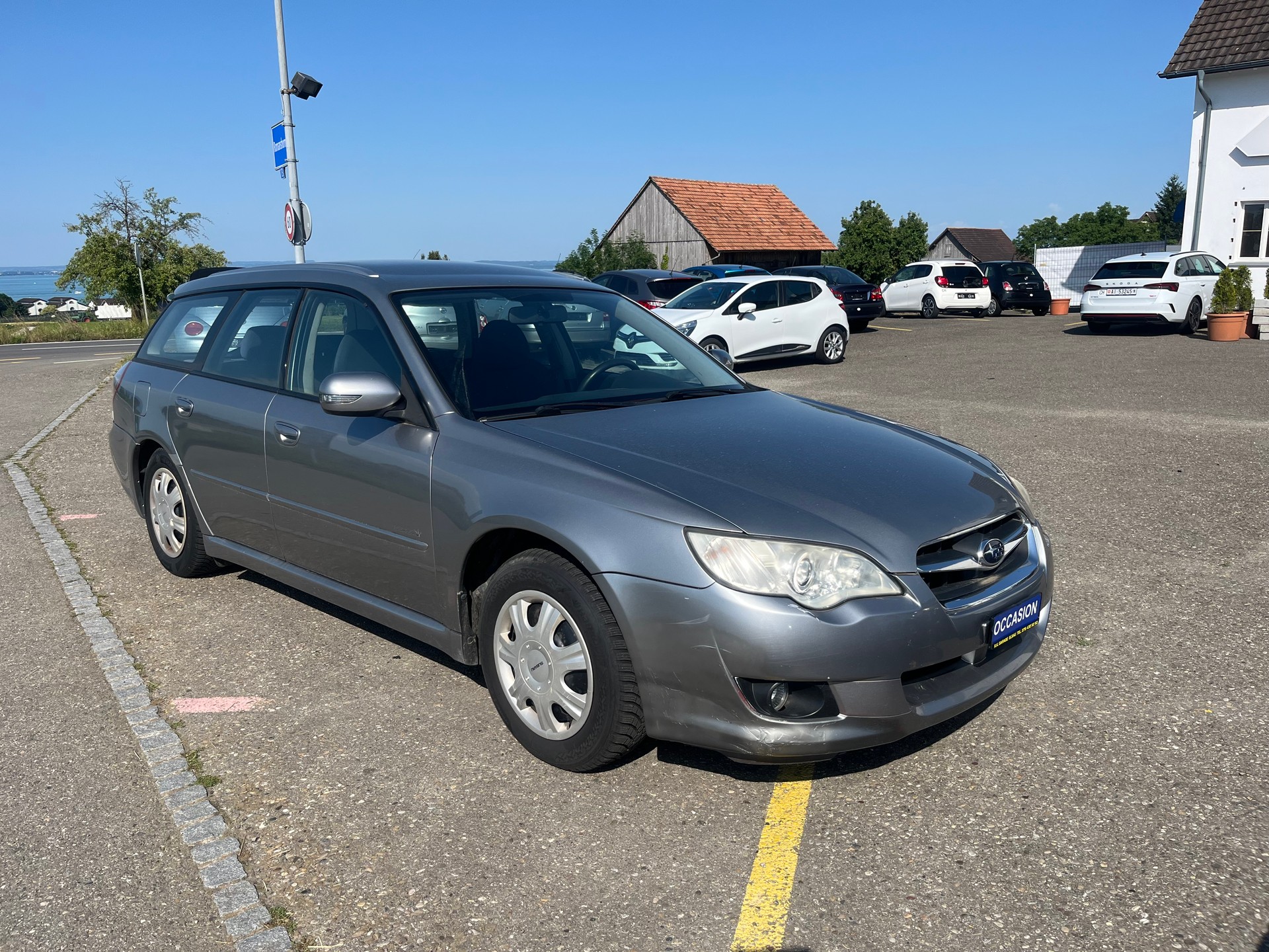 SUBARU Legacy 2.0R AWD Swiss-image-0