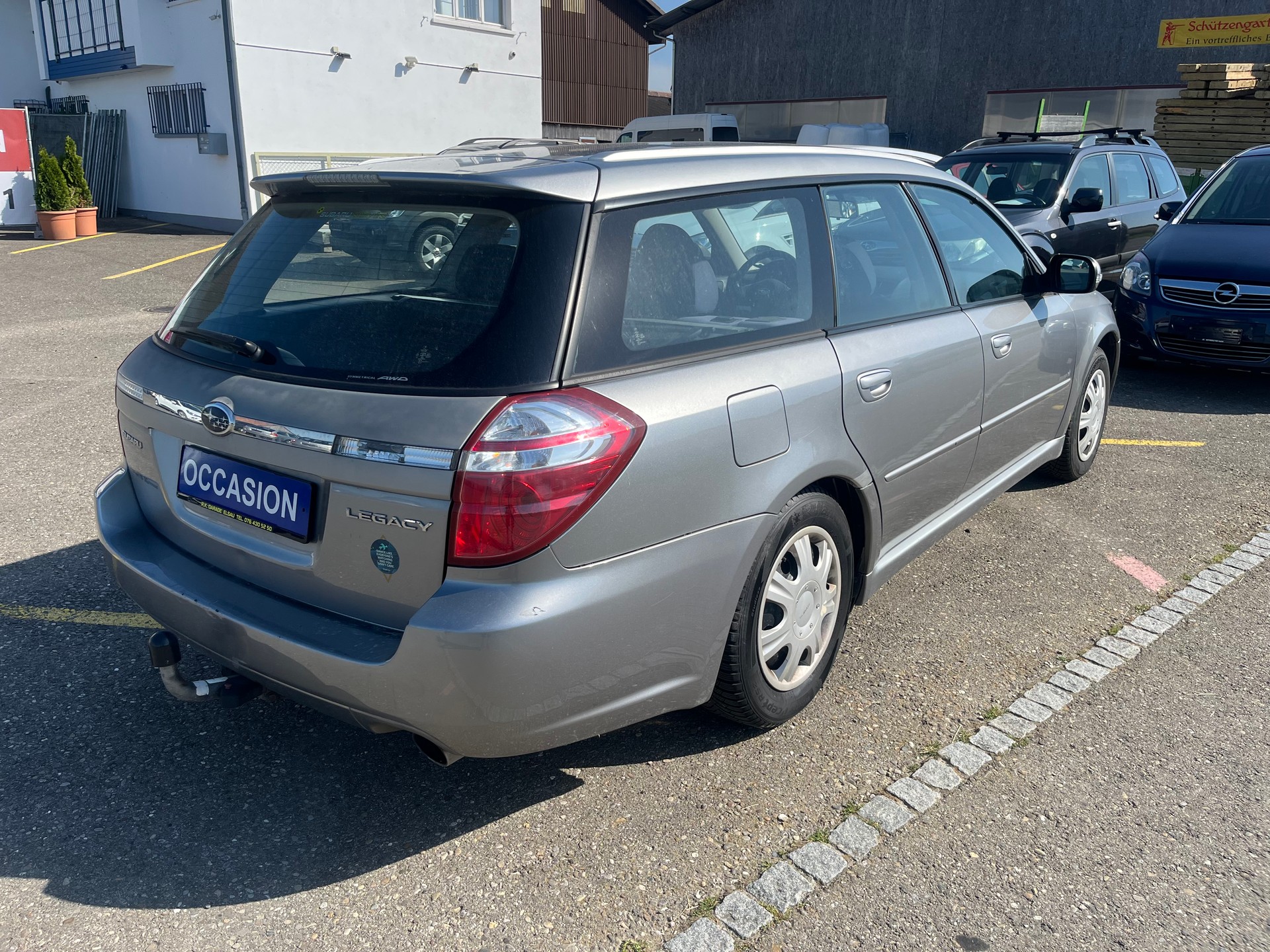 SUBARU Legacy 2.0R AWD Swiss-image-4