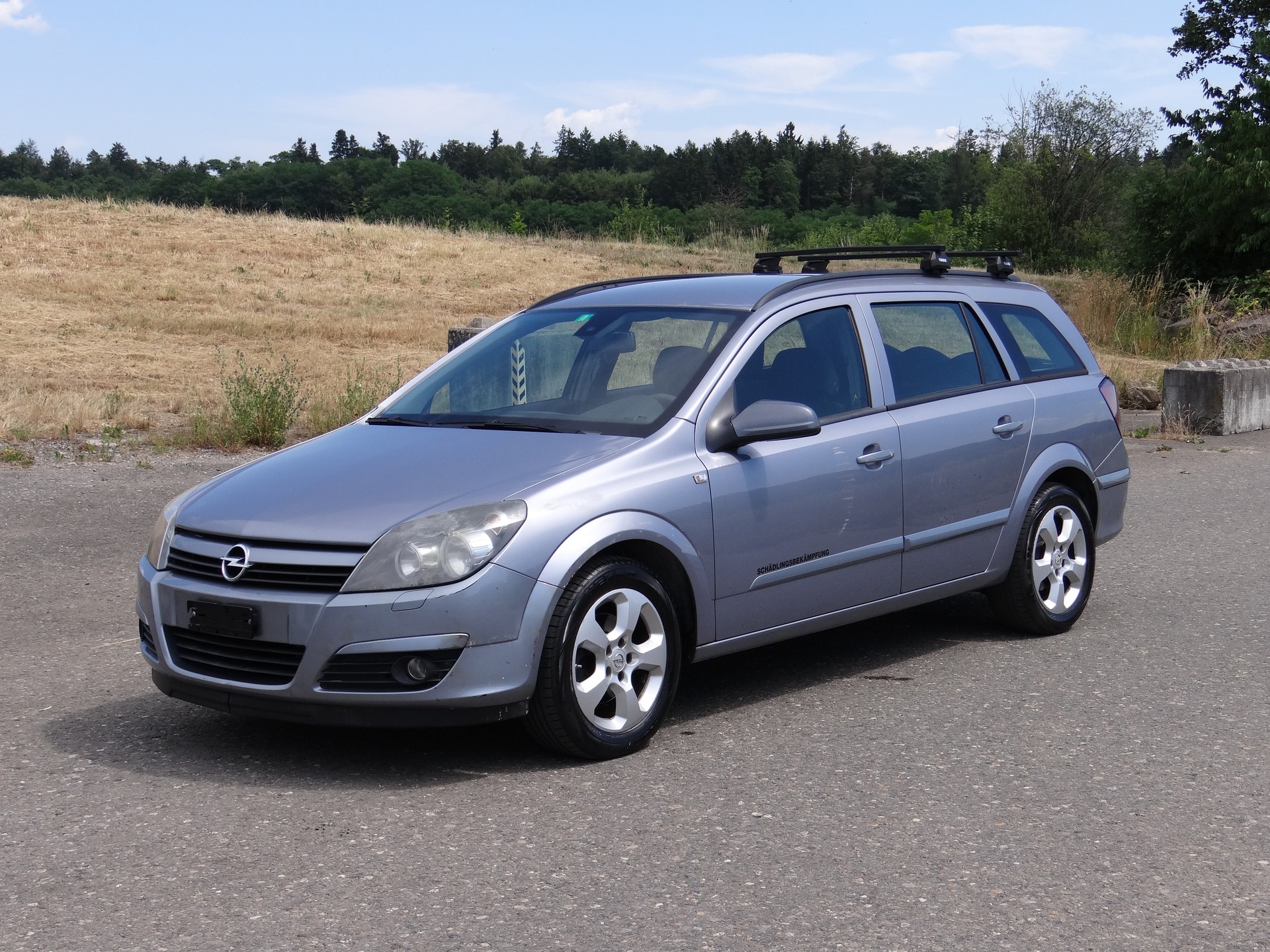 OPEL Astra Caravan 1.7 CDTi Essentia-showroom-element-1