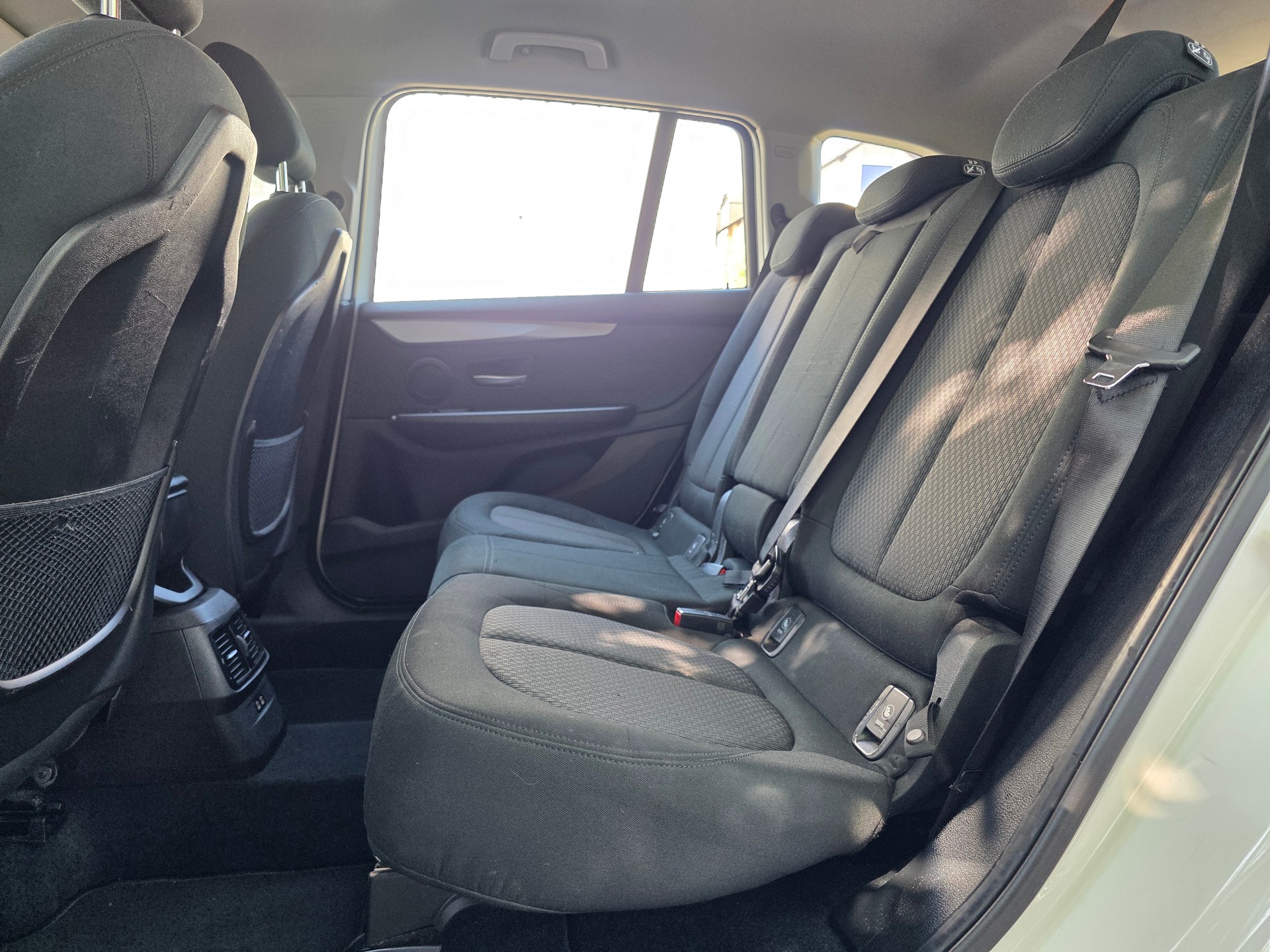 BMW 216d Gran Tourer DKG-image-12
