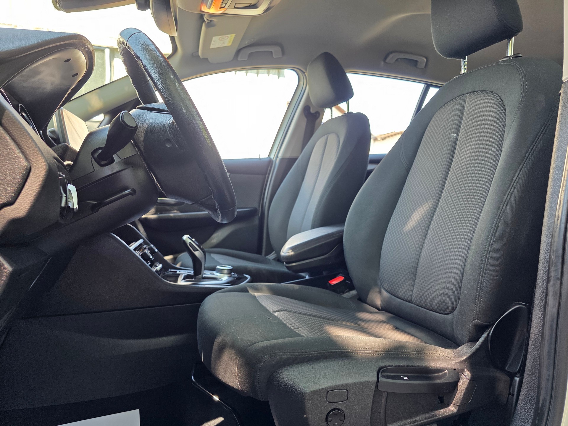 BMW 216d Gran Tourer DKG-image-11