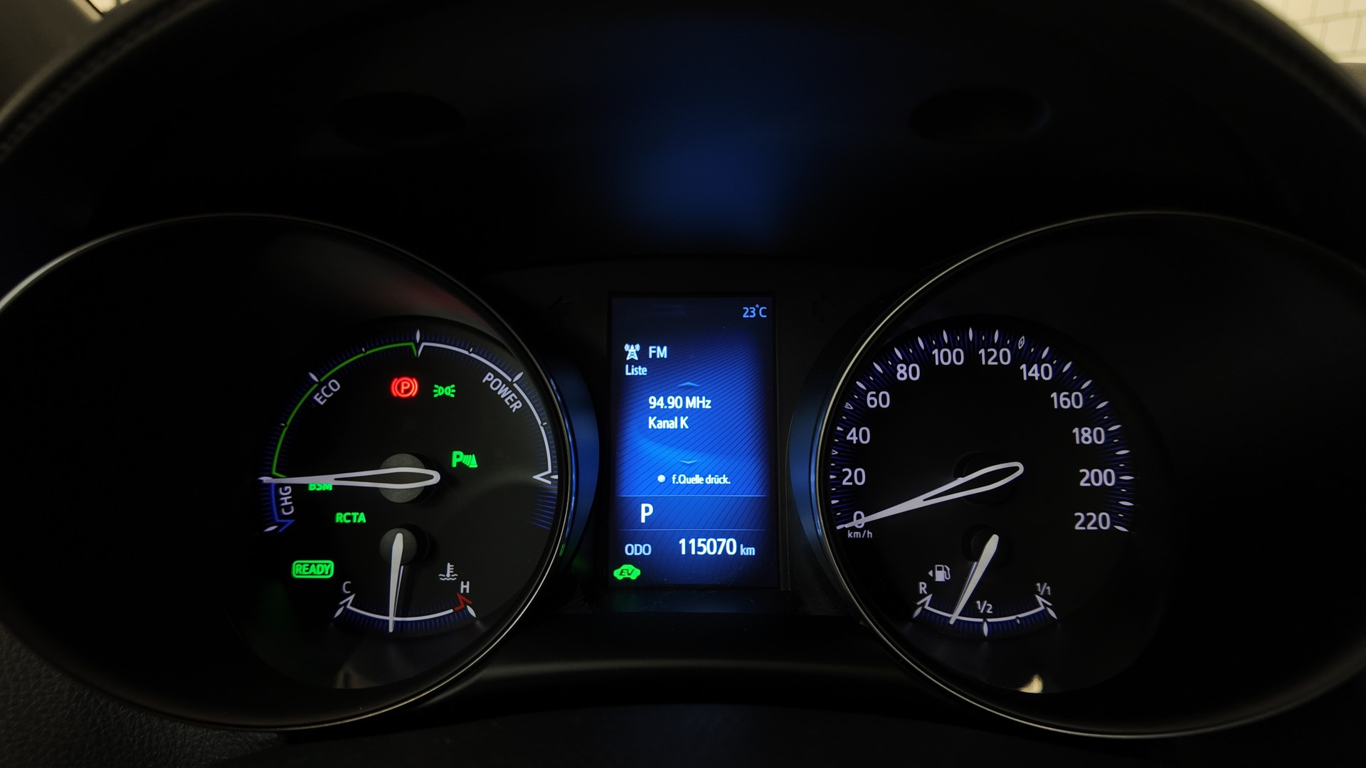 TOYOTA C-HR 1.8 HSD Limited CVT-image-22