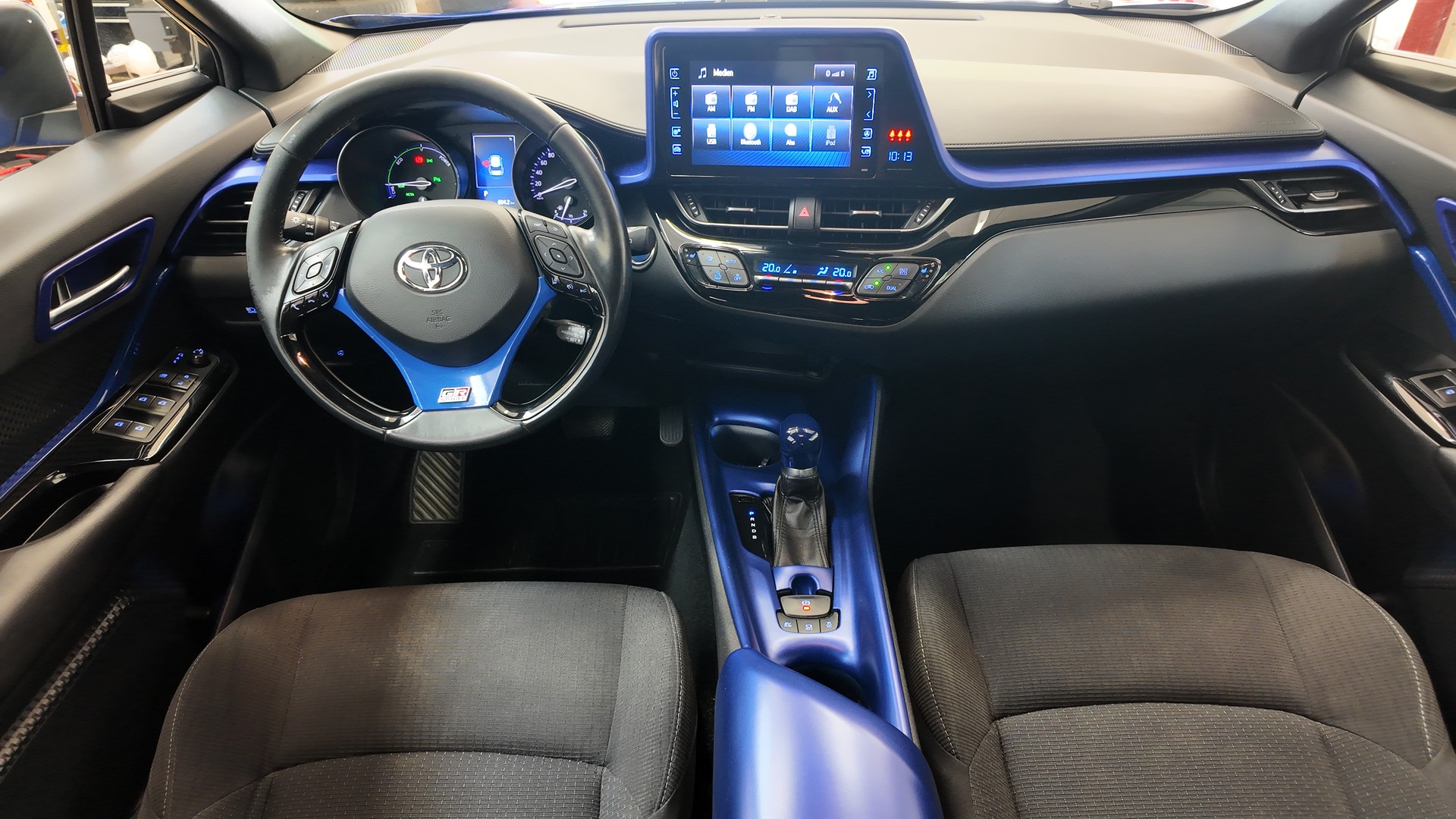 TOYOTA C-HR 1.8 HSD Limited CVT-image-5