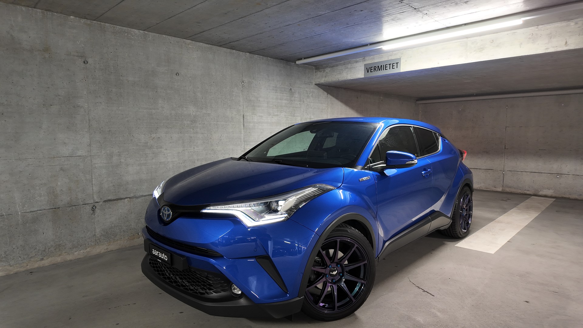 TOYOTA C-HR 1.8 HSD Limited CVT-image-0