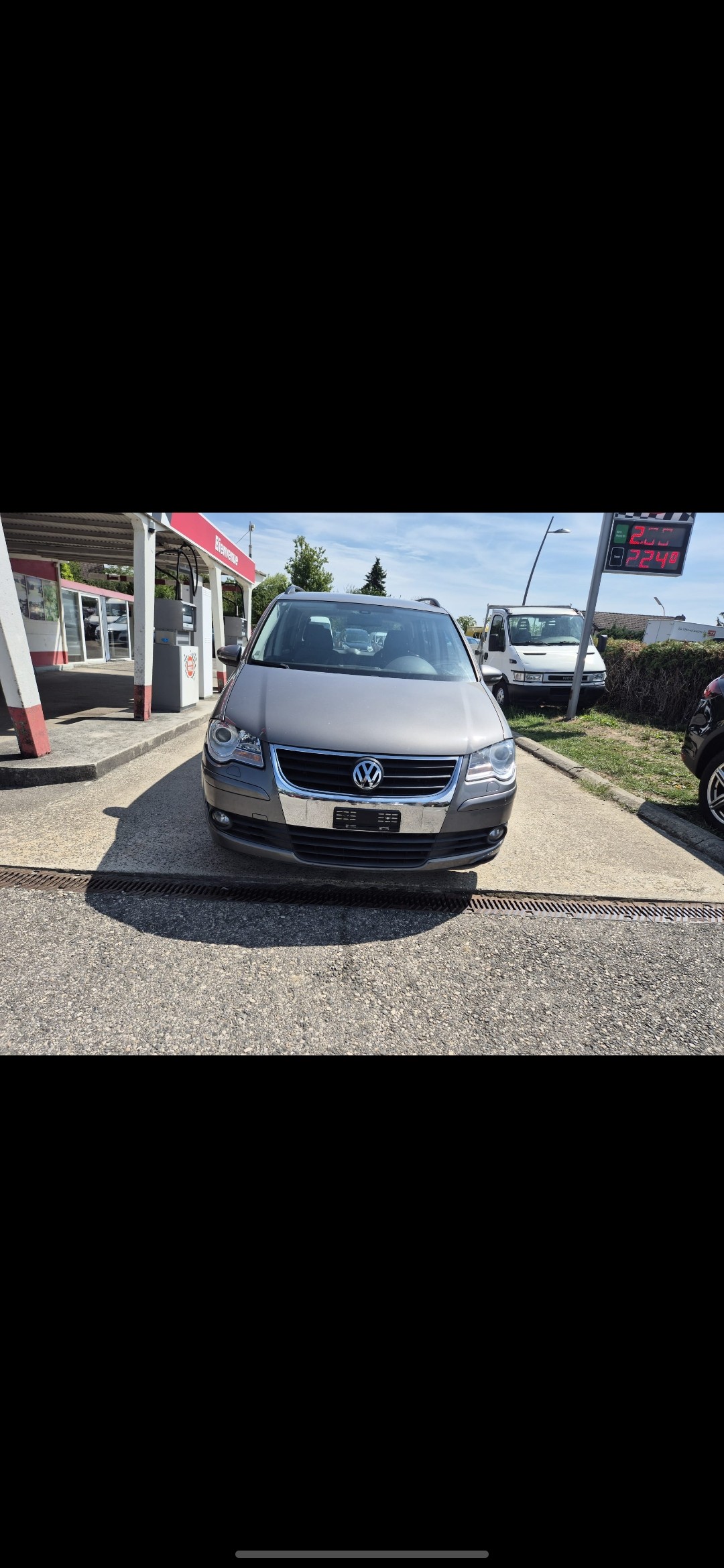 VW Touran 1.4 TSI Highline-image-1