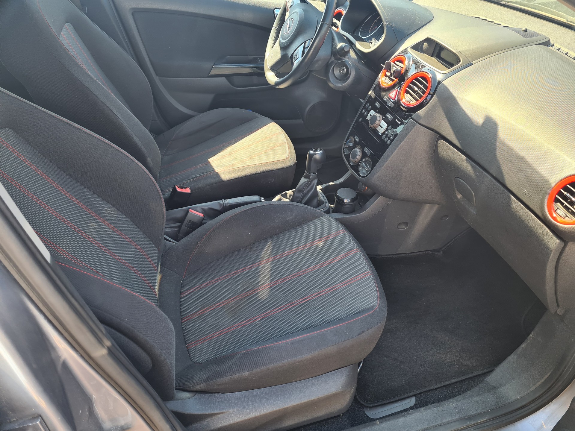 OPEL Corsa 1.4 TP Enjoy-image-4