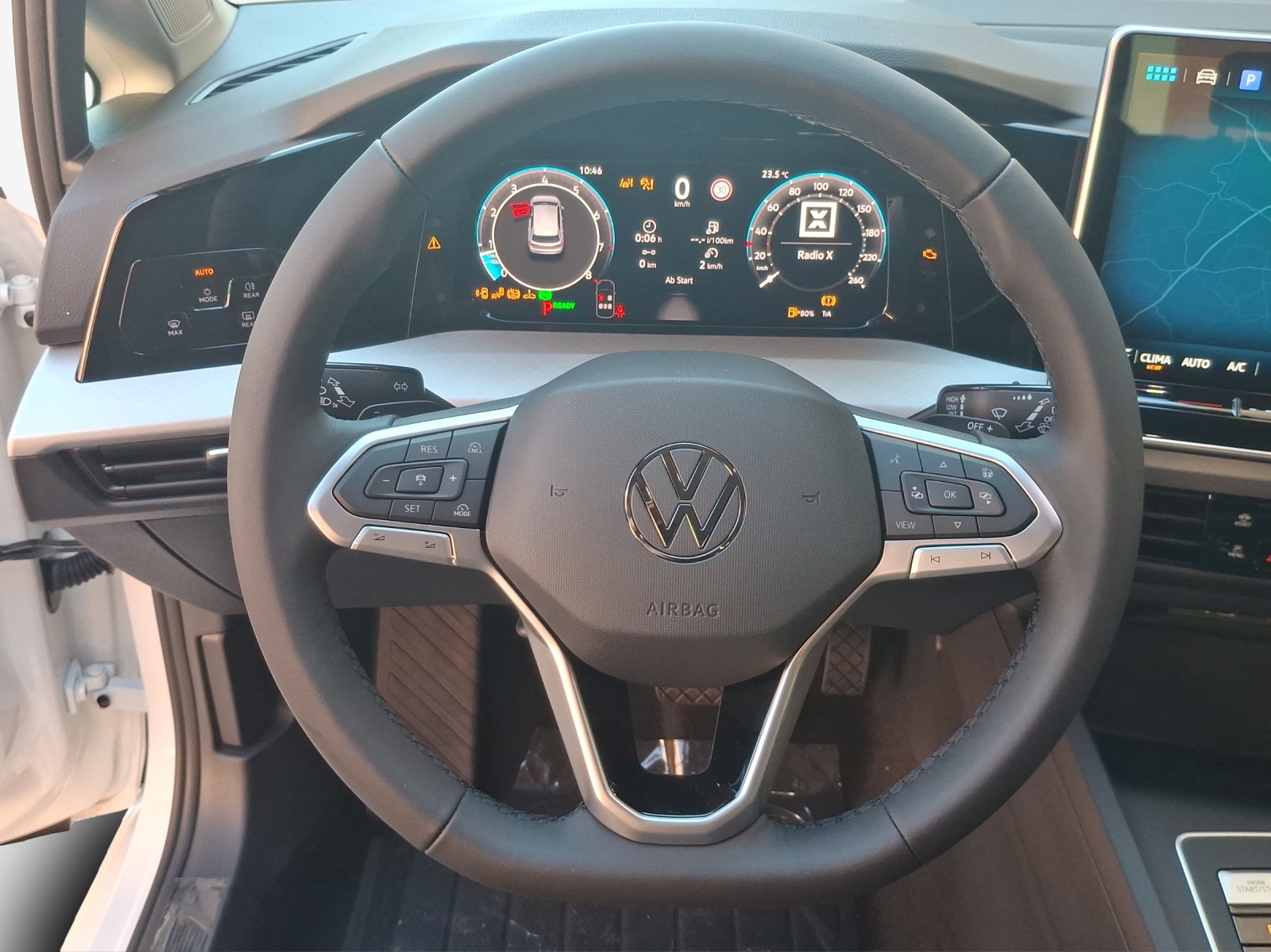 VW Golf 1.5 e TSI mHEV Value DSG-image-9