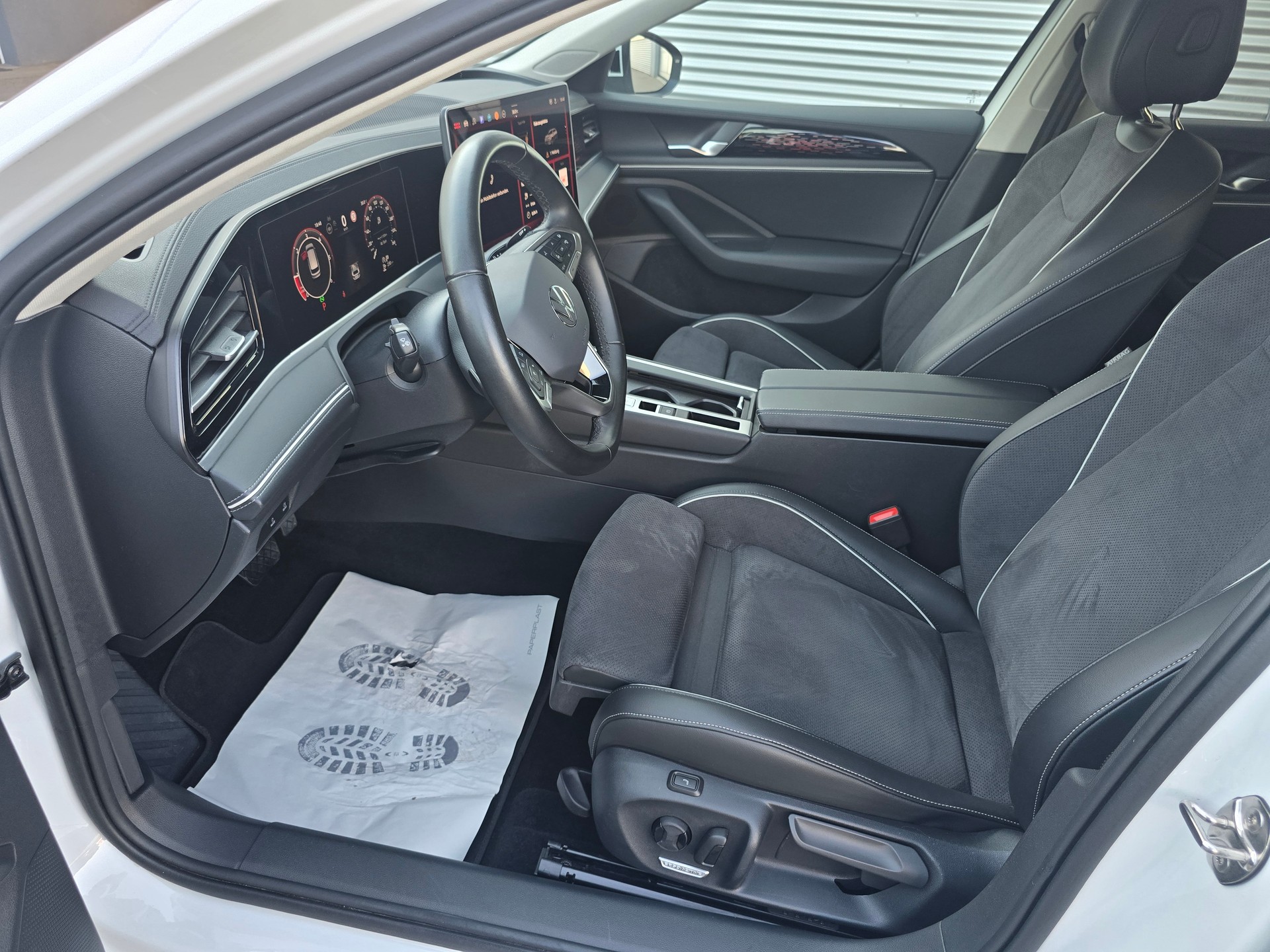 VW Passat Variant 2.0 TDI evo Business DSG-image-7