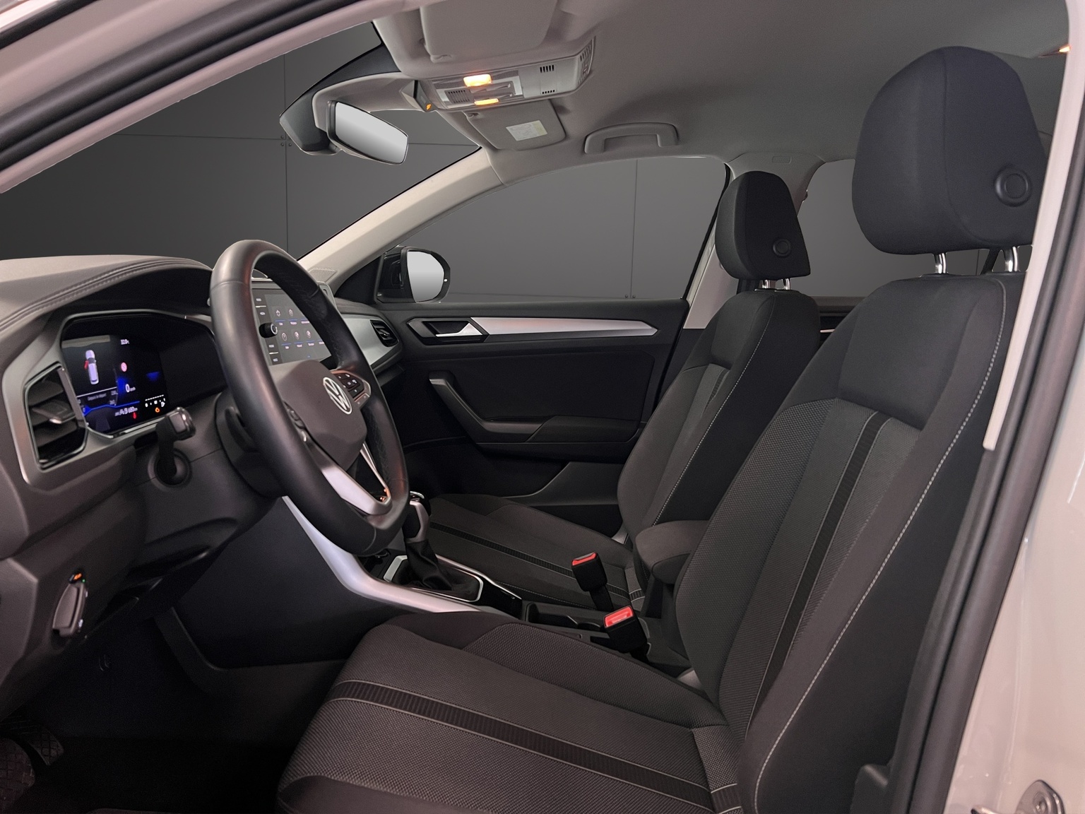 VW T-Roc 1.5 TSI EVO Life United DSG-image-5