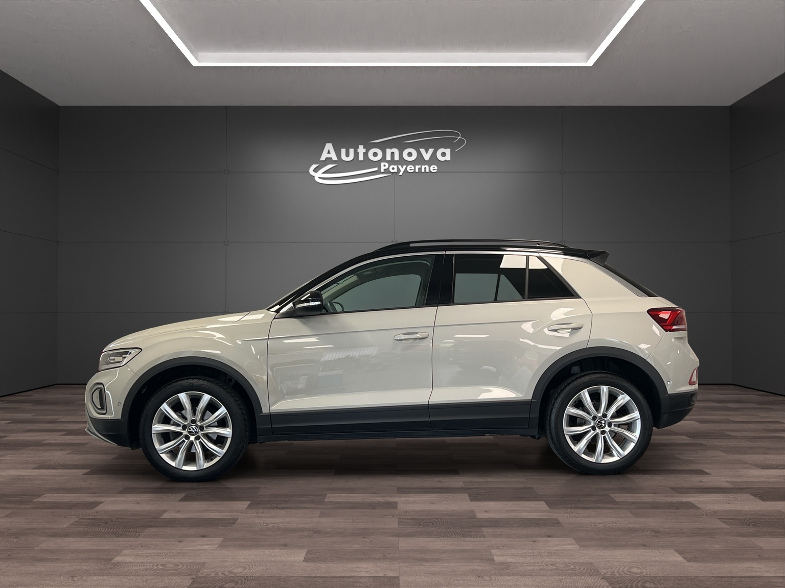 VW T-Roc 1.5 TSI EVO Life United DSG-image-2