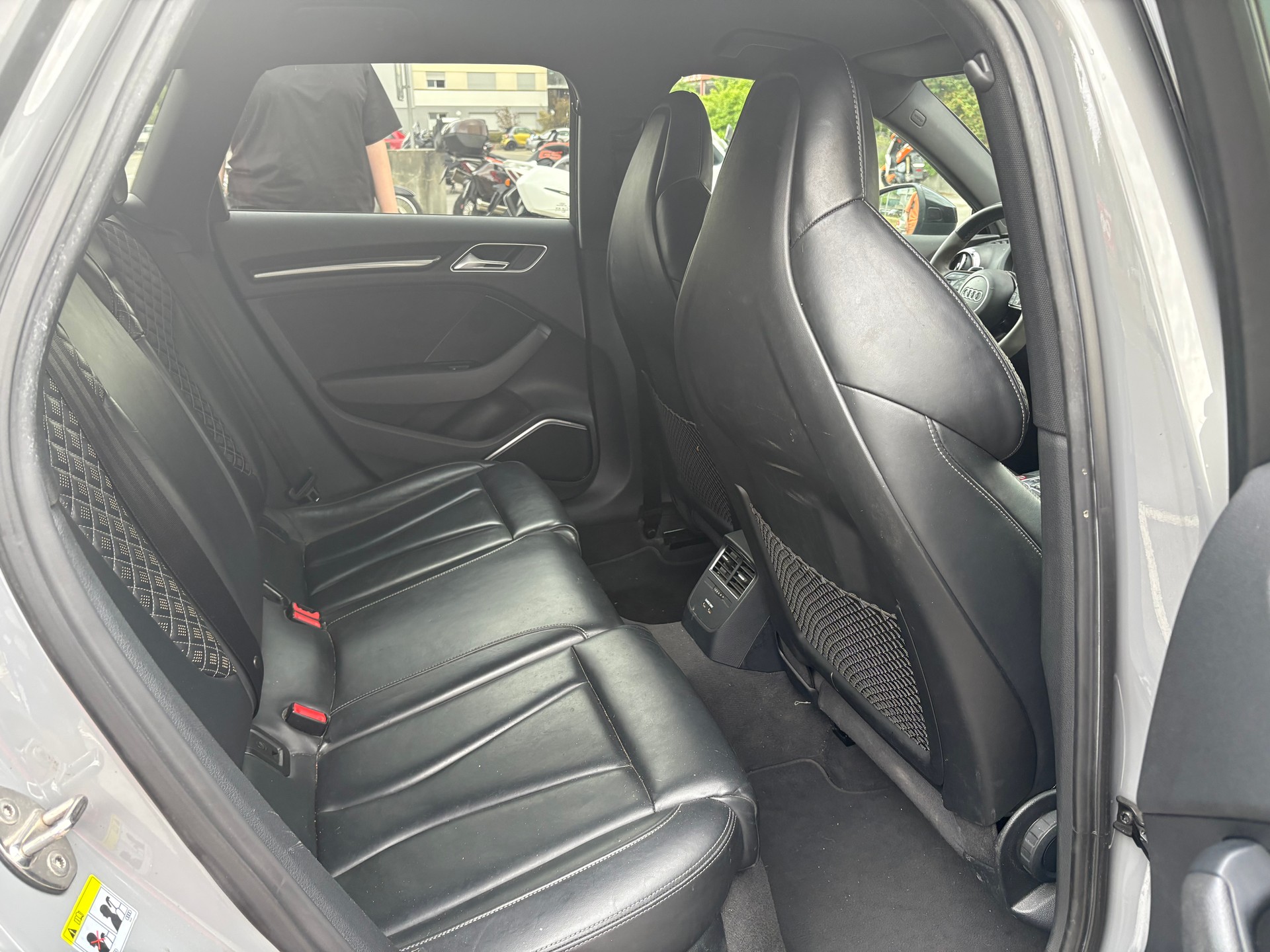 AUDI RS3-image-5