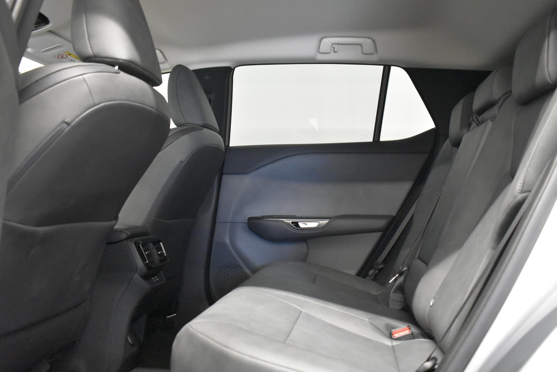 LEXUS RZ 450e Comfort - Ruote invernali incluse-image-8