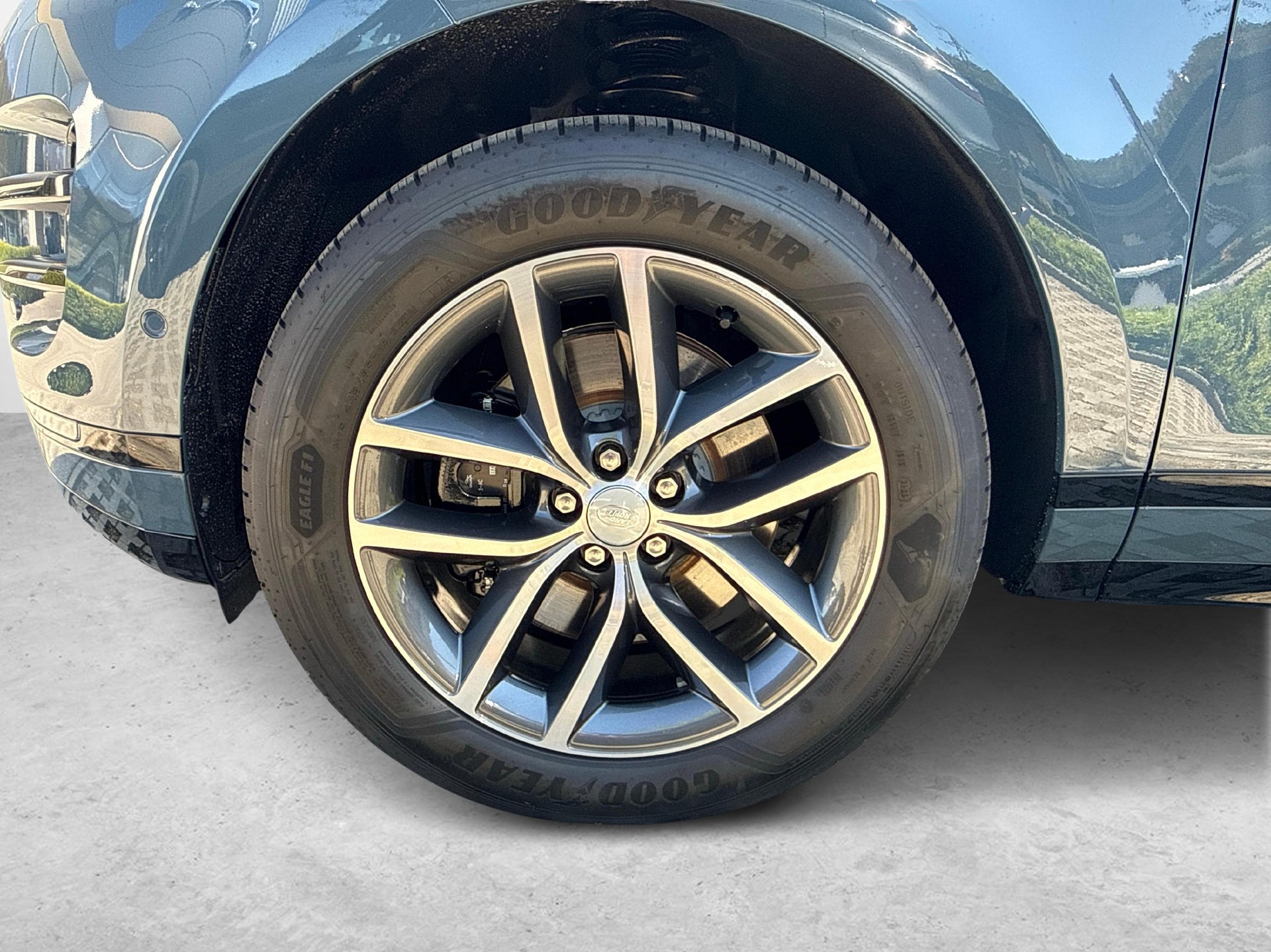 LAND ROVER Range Rover Evoque 1.5 T 270e Dynamic SE-image-16
