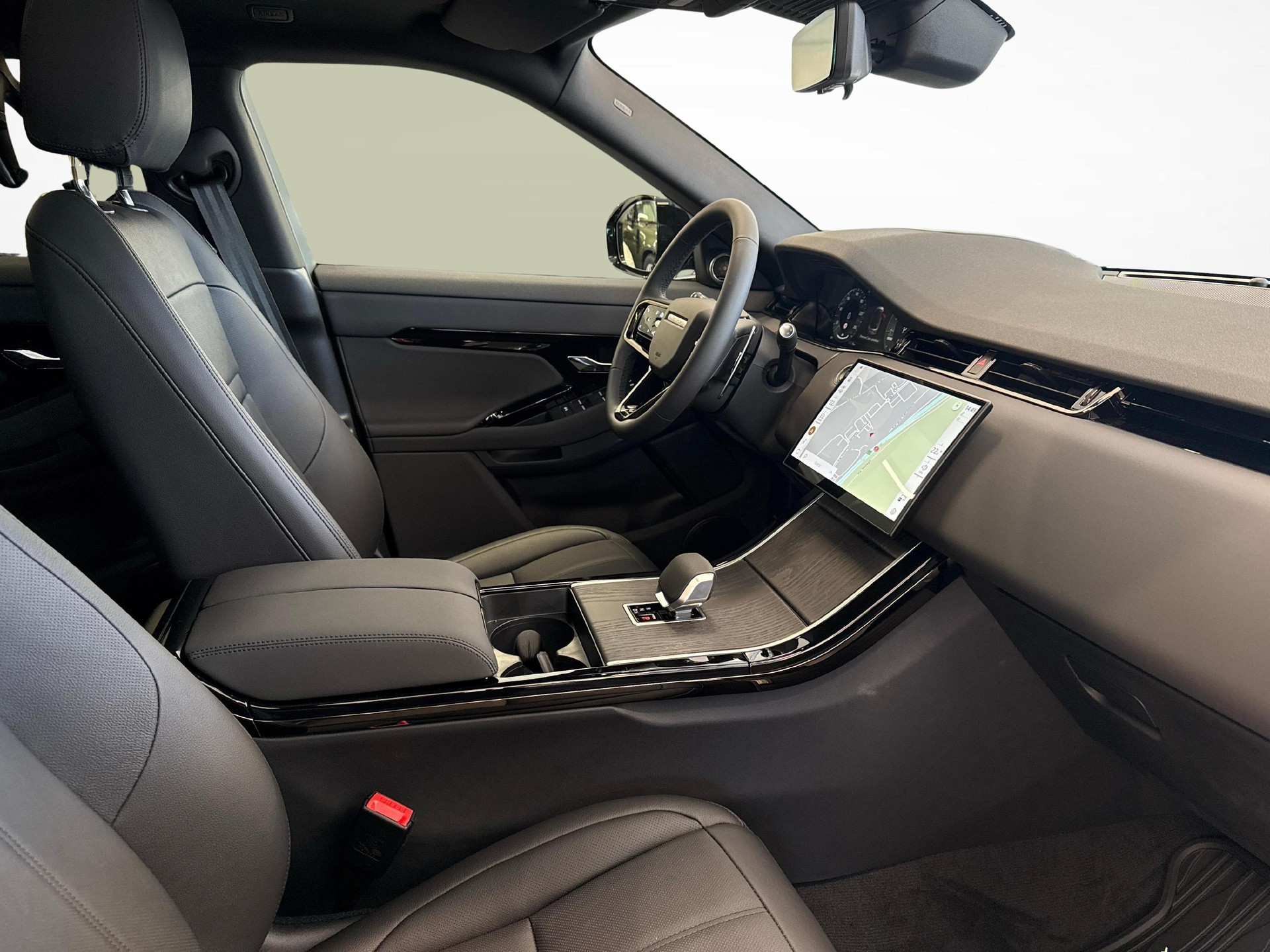 LAND ROVER Range Rover Evoque 1.5 T 270e Dynamic SE-image-9