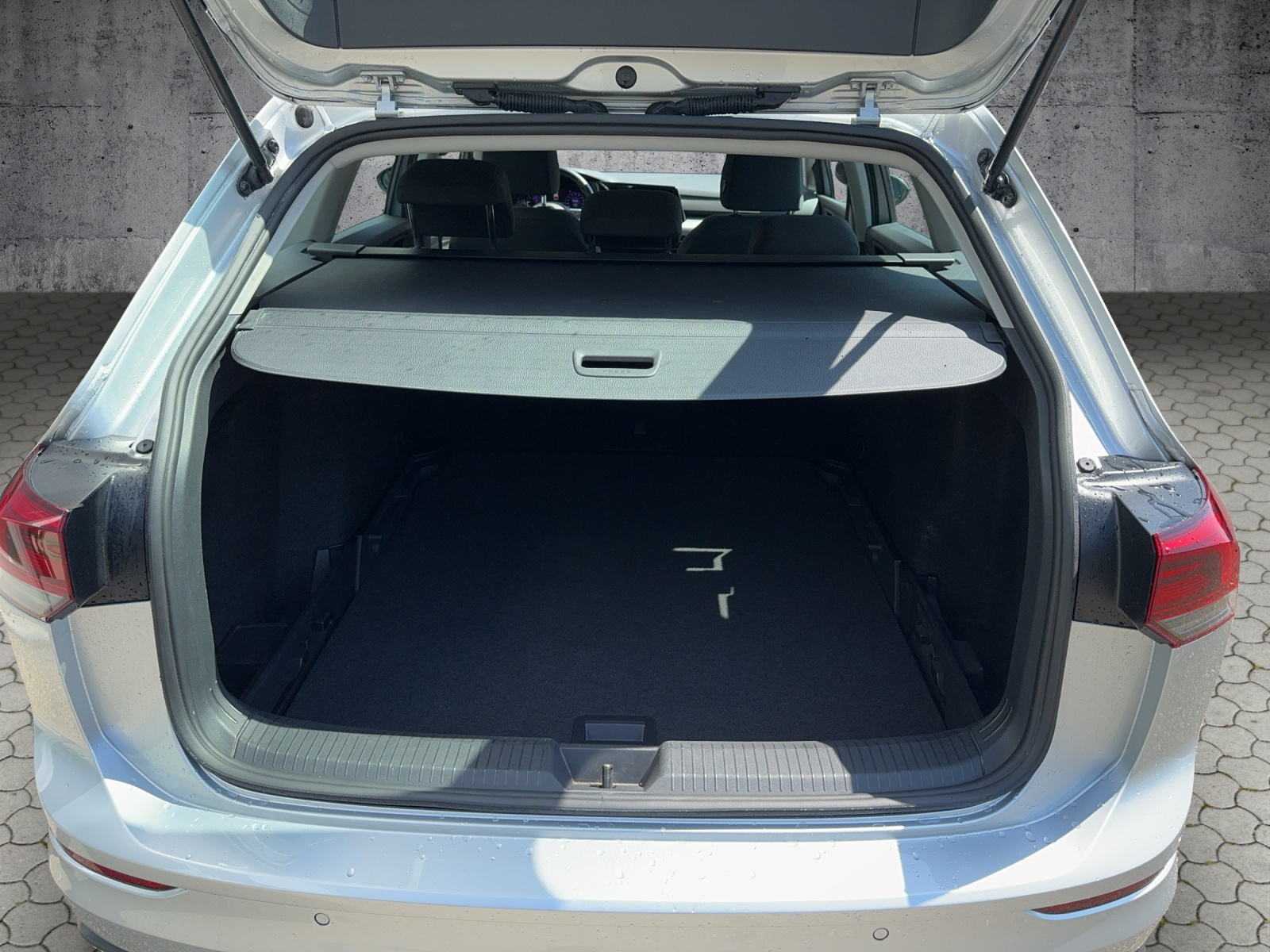 VW 1.0 eTSI Life DSG-image-5