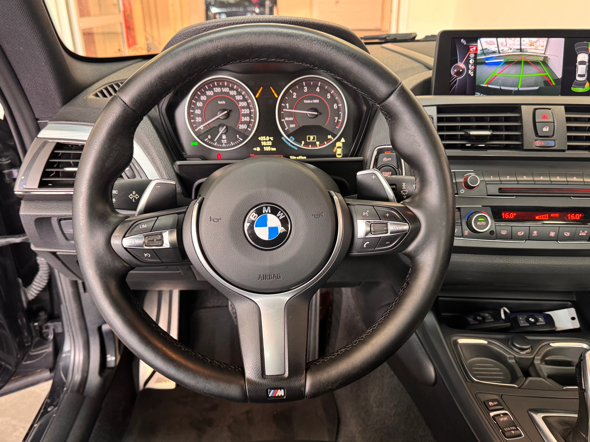 BMW M235i xDrive Steptronic *H/K Soundsystem / Keyless / Rückfahrkamera / Adaptives Fahrwerk / CH-Fahrzeug*-image-10