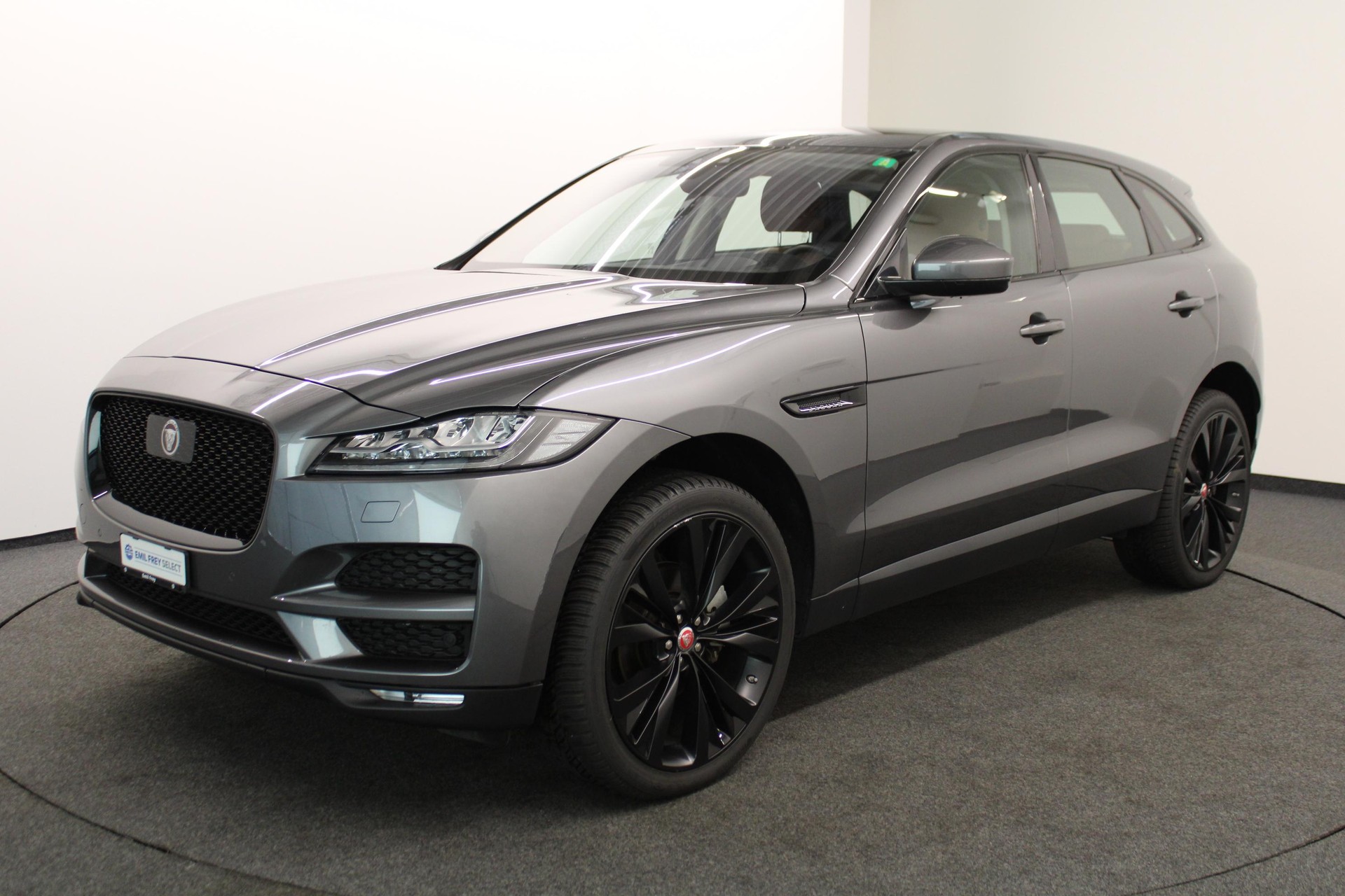JAGUAR F-Pace 2.0 T 250 PORTFOLIO AWD-image-0